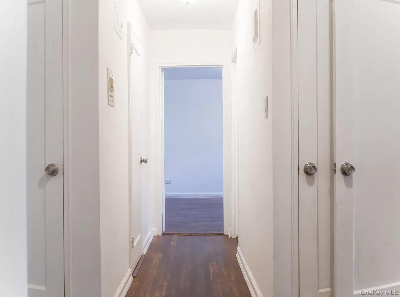 #5 photo, 37-27 86 Street, クイーンズ区 Jackson Heights , NY 11372