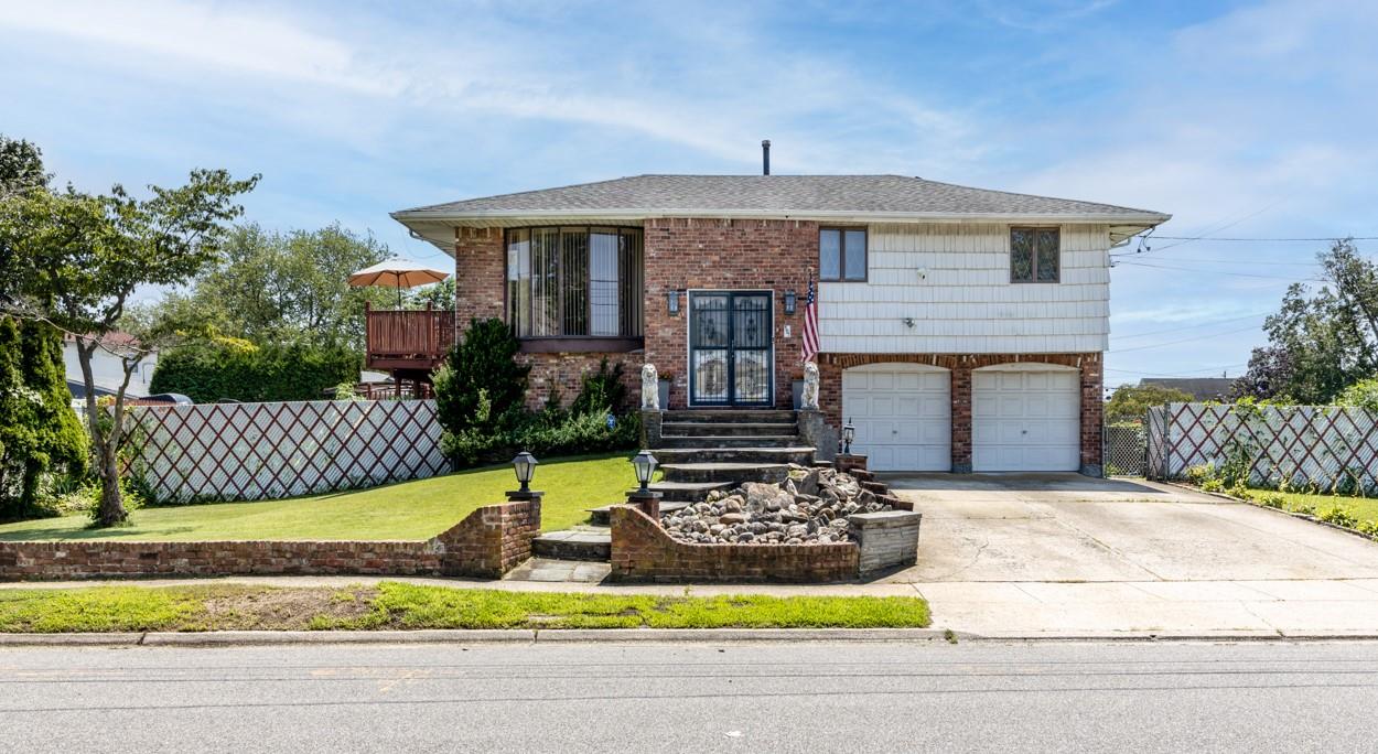 #1 photo, 501 10th Street, West Babylon , NY 11704