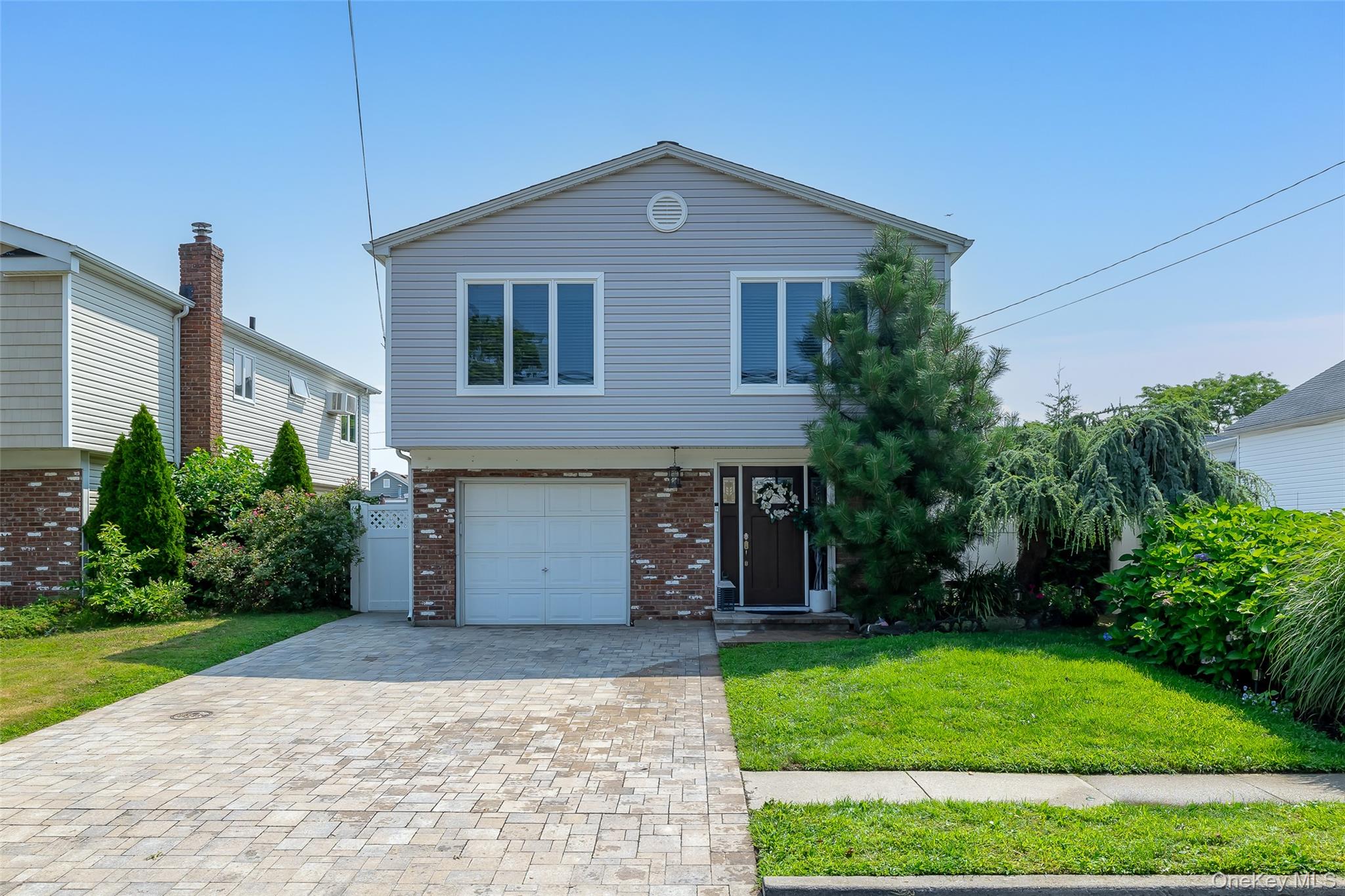 #1 photo, 29 S Bay Drive, सफ़ोक काउंटी Babylon , NY 11702