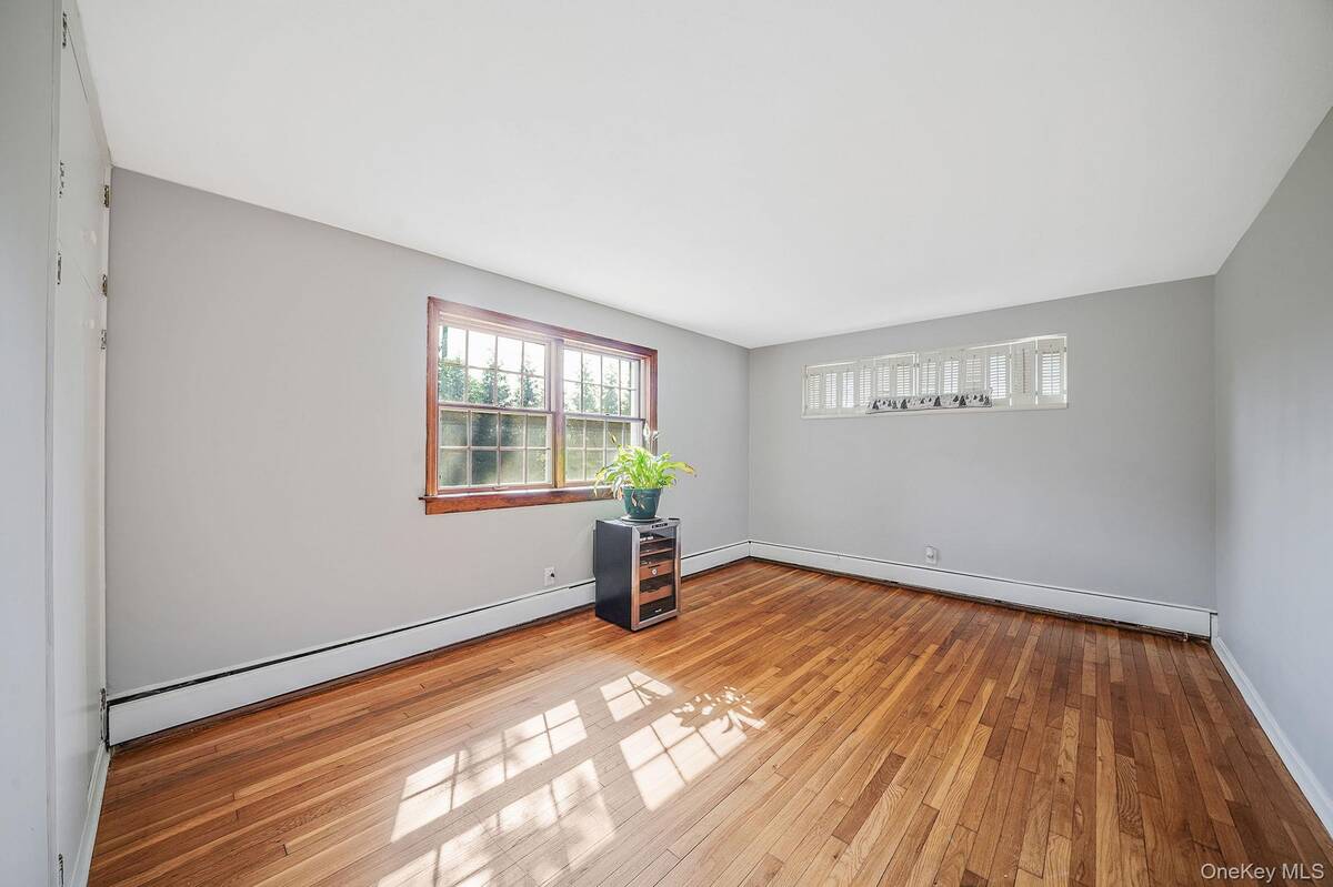 #13 photo, 7 Scott Drive, Melville , NY 11747