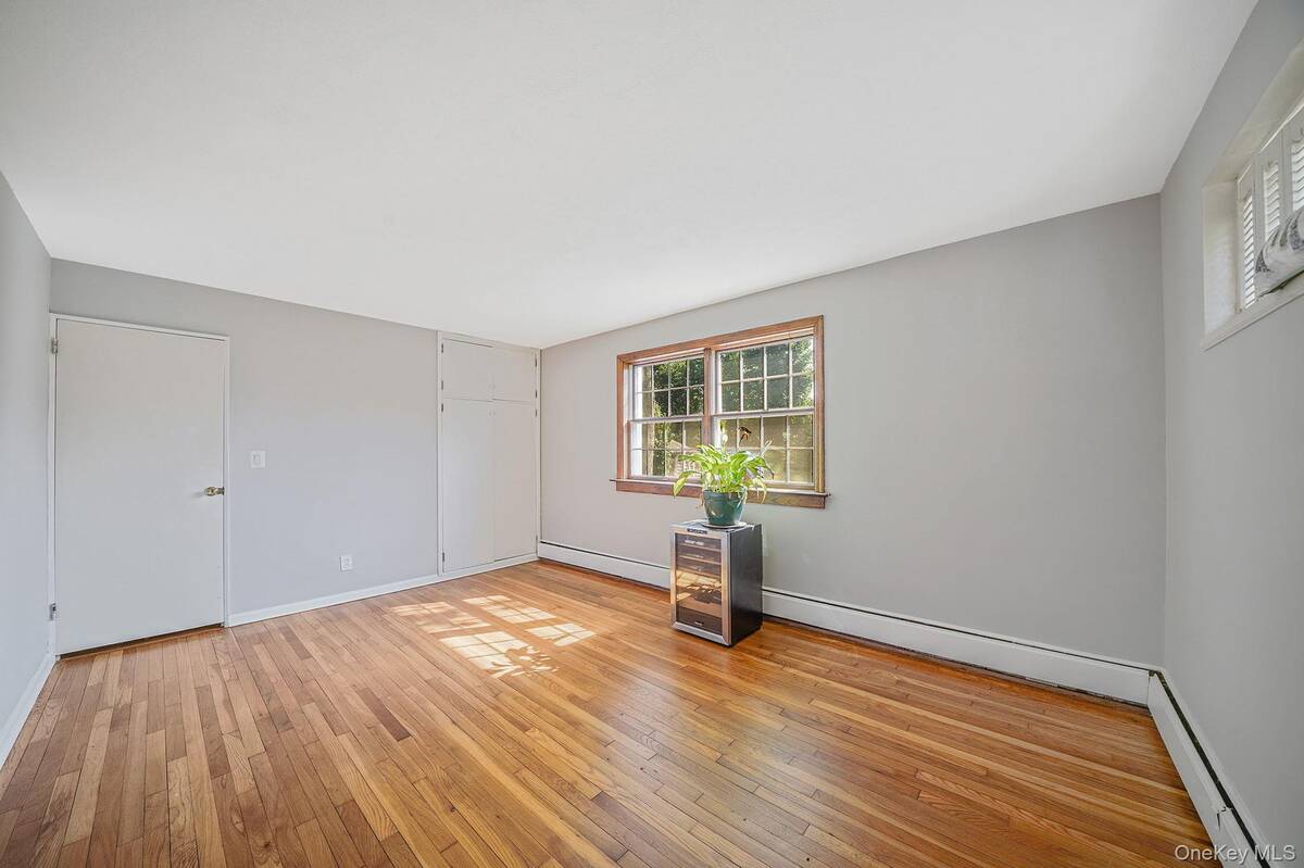 #14 photo, 7 Scott Drive, Melville , NY 11747