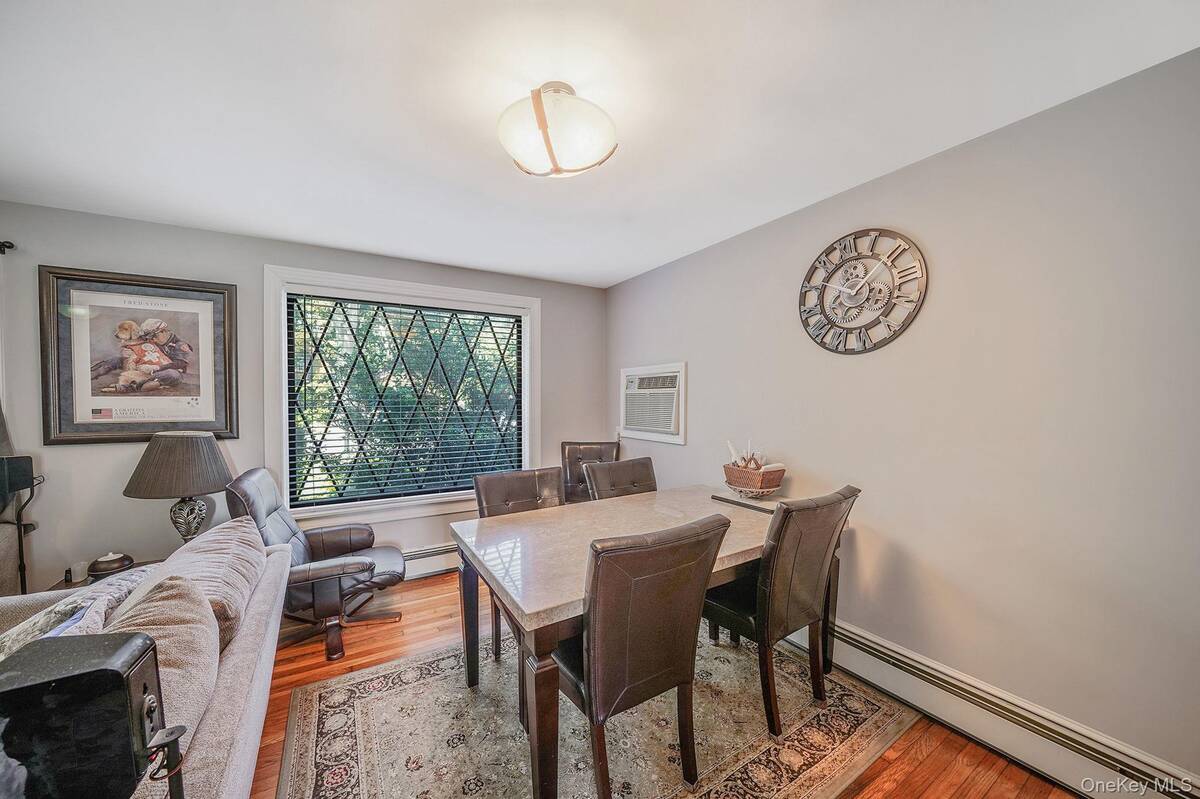 #19 photo, 7 Scott Drive, Melville , NY 11747