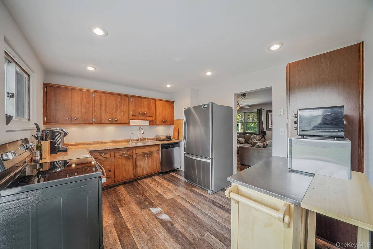 #23 photo, 7 Scott Drive, Melville , NY 11747