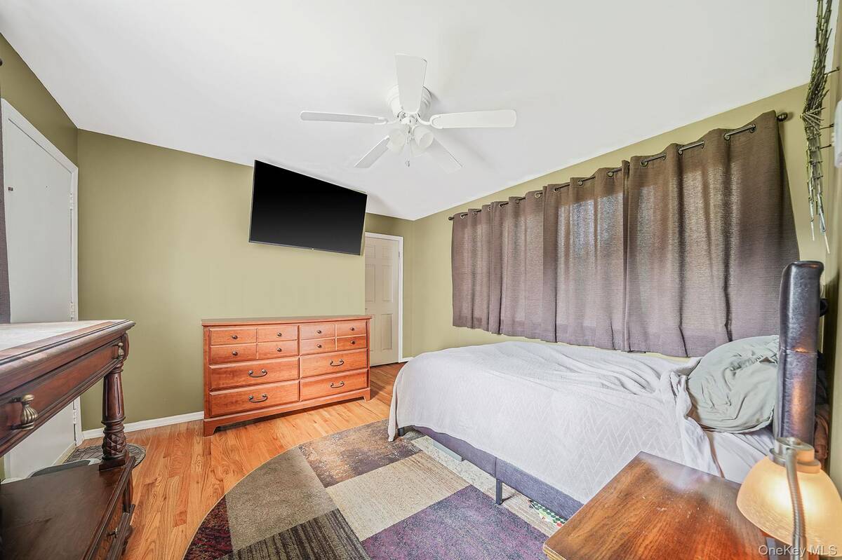 #28 photo, 7 Scott Drive, Melville , NY 11747