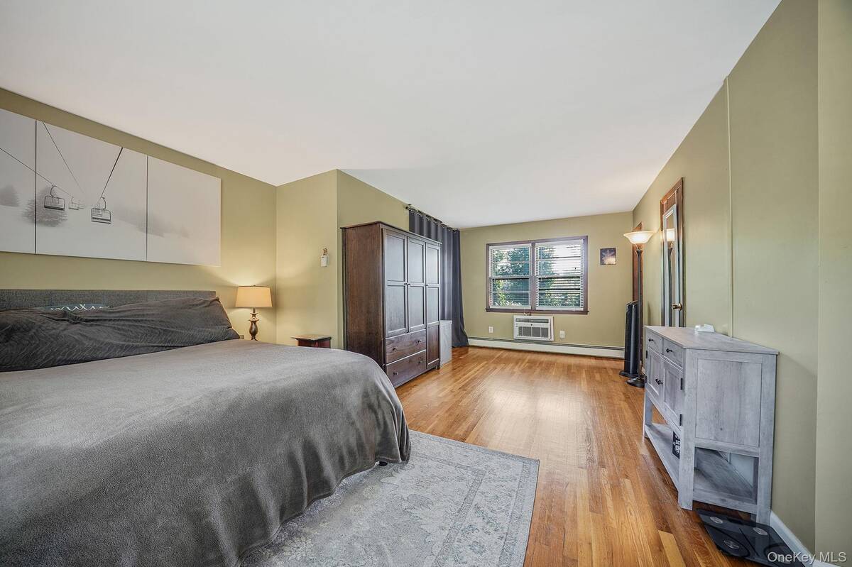 #36 photo, 7 Scott Drive, Melville , NY 11747