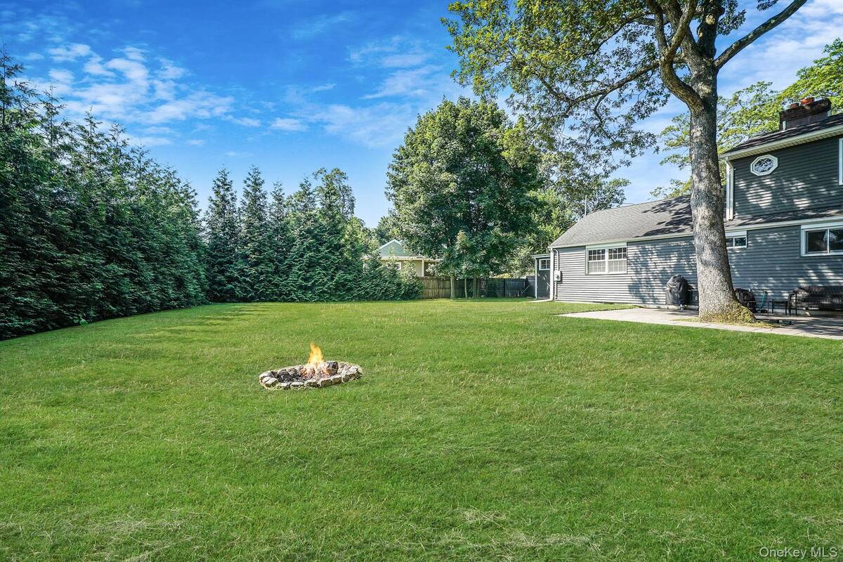 #7 photo, 7 Scott Drive, Melville , NY 11747