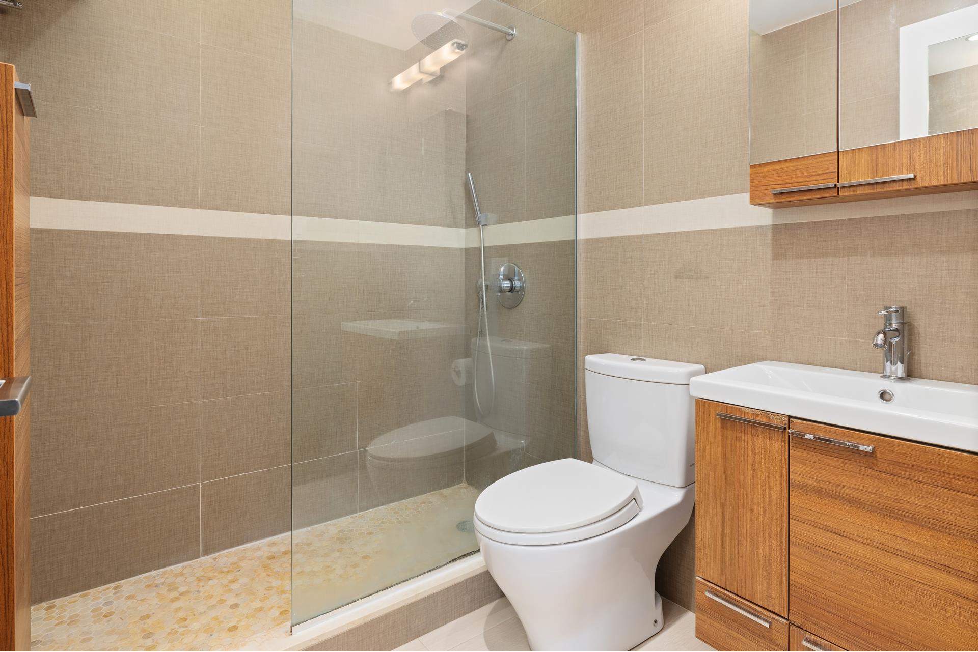 #6 photo, 12 W 72ND Street, マンハッタン Lincoln Square , NY 10023