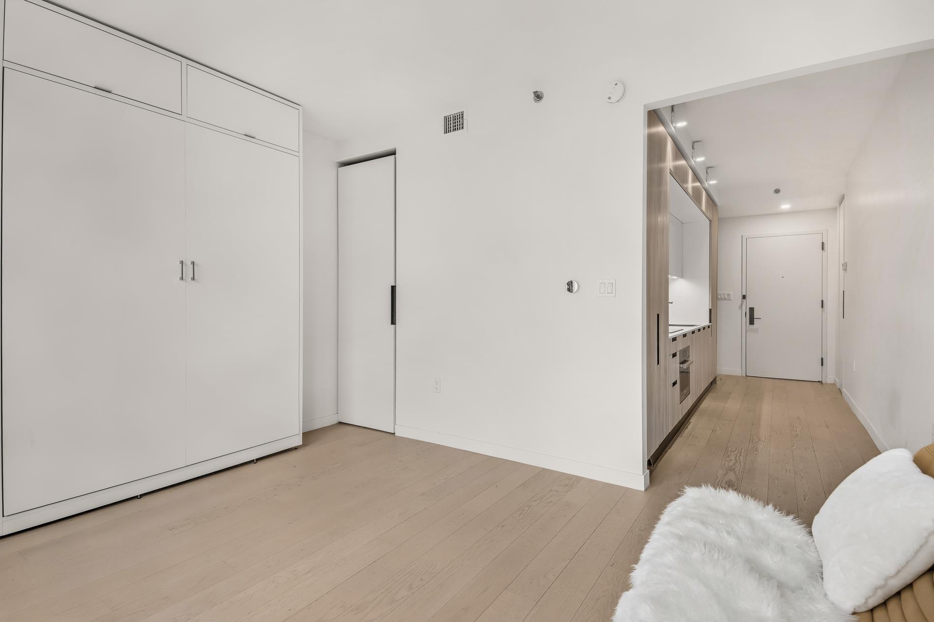 #3 photo, 181 E 101st Street, マンハッタン East Harlem , NY 10029