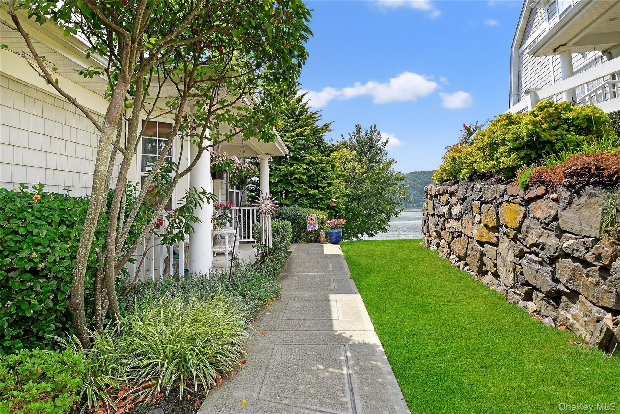 #2 photo, 114 Hudson Pointe Drive, Poughkeepsie , NY 12601