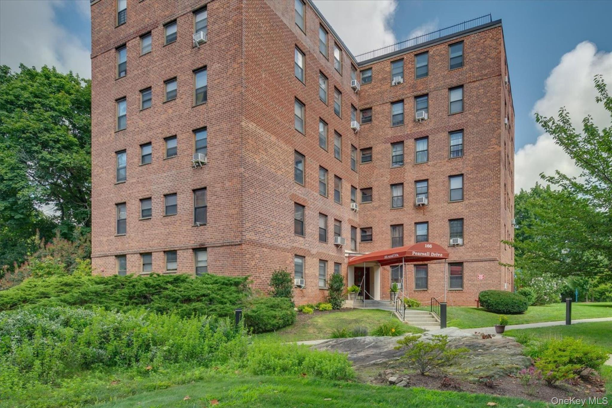 #1 photo, 166 Pearsall Drive, Mount Vernon , NY 10552