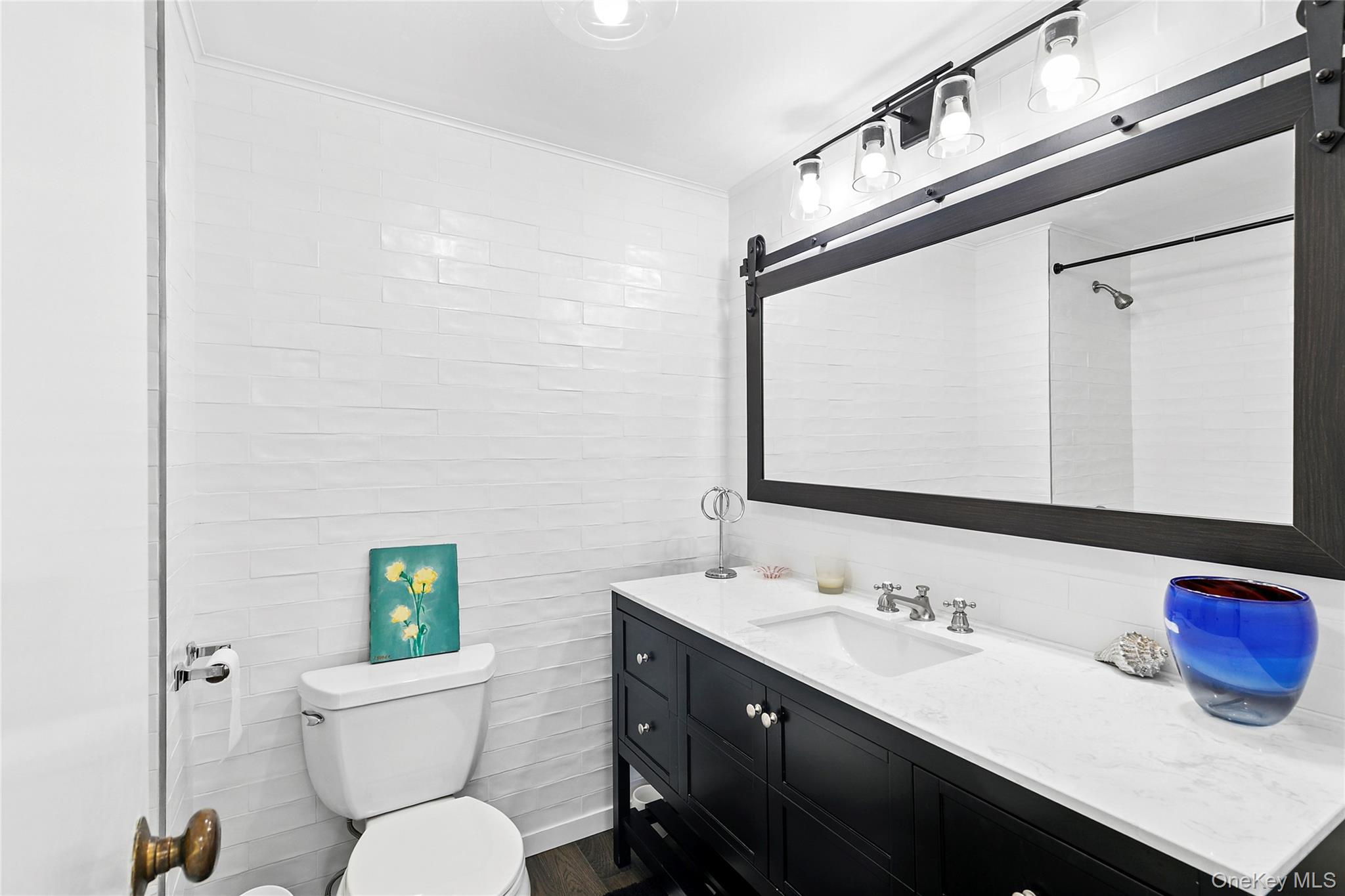 #19 photo, 49 Gilberts Path, सफ़ोक काउंटी Amagansett , NY 11930