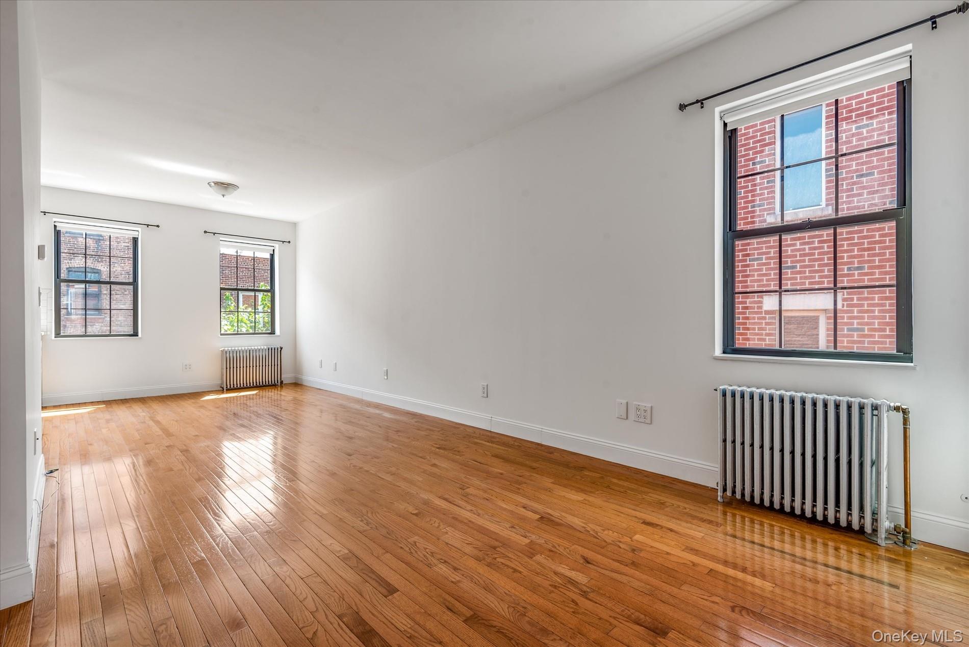 #19 photo, 26-19 14th Place, Astoria , NY 11102