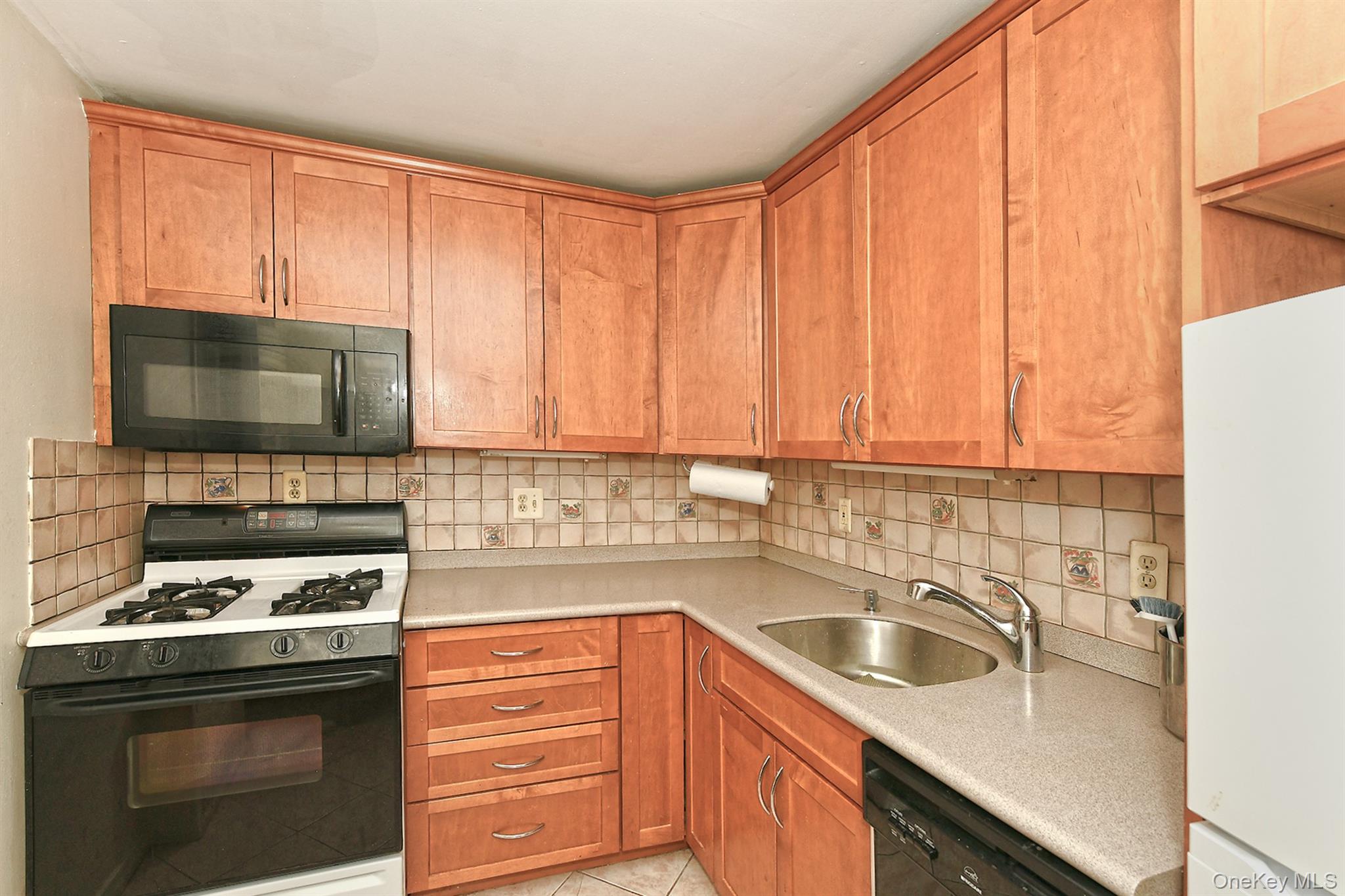 #11 photo, 317 Main Street, ナッソー郡 Roslyn Heights , NY 11576