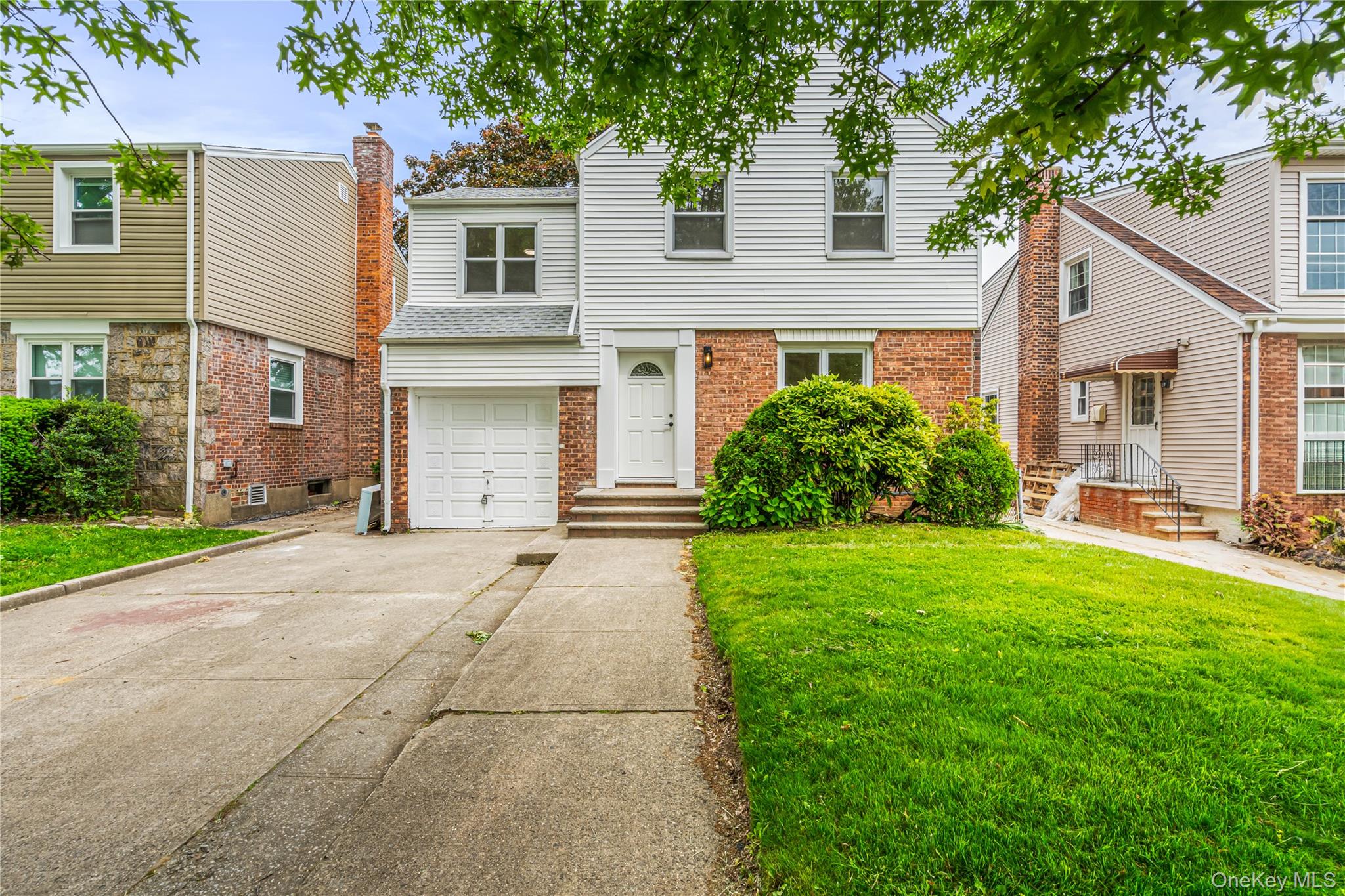 #1 photo, 56-39 Francis Lewis Boulevard, كوينز Bayside , NY 11364