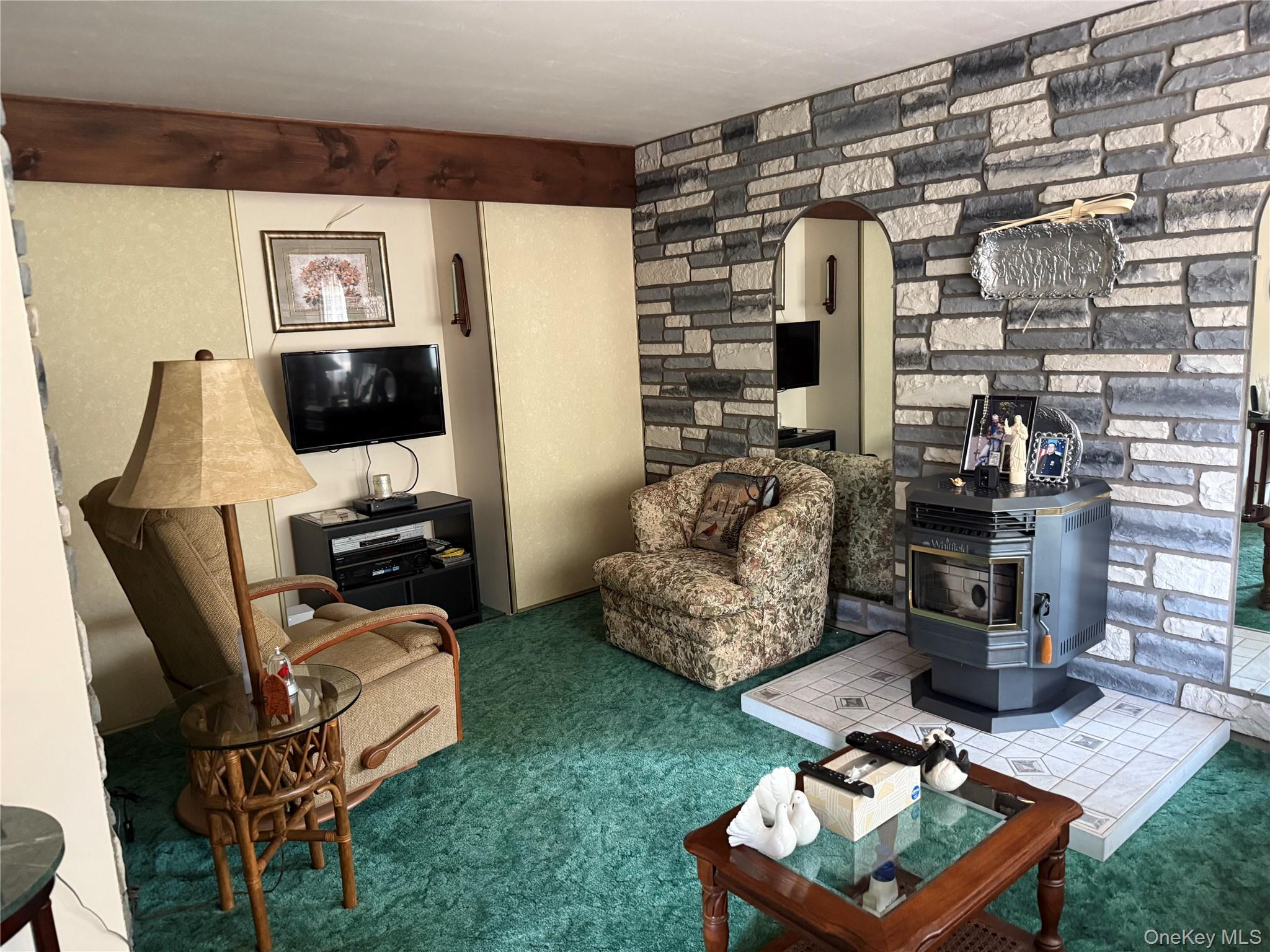 #3 photo, 1 Hillside Lane, Huntington , NY 11743