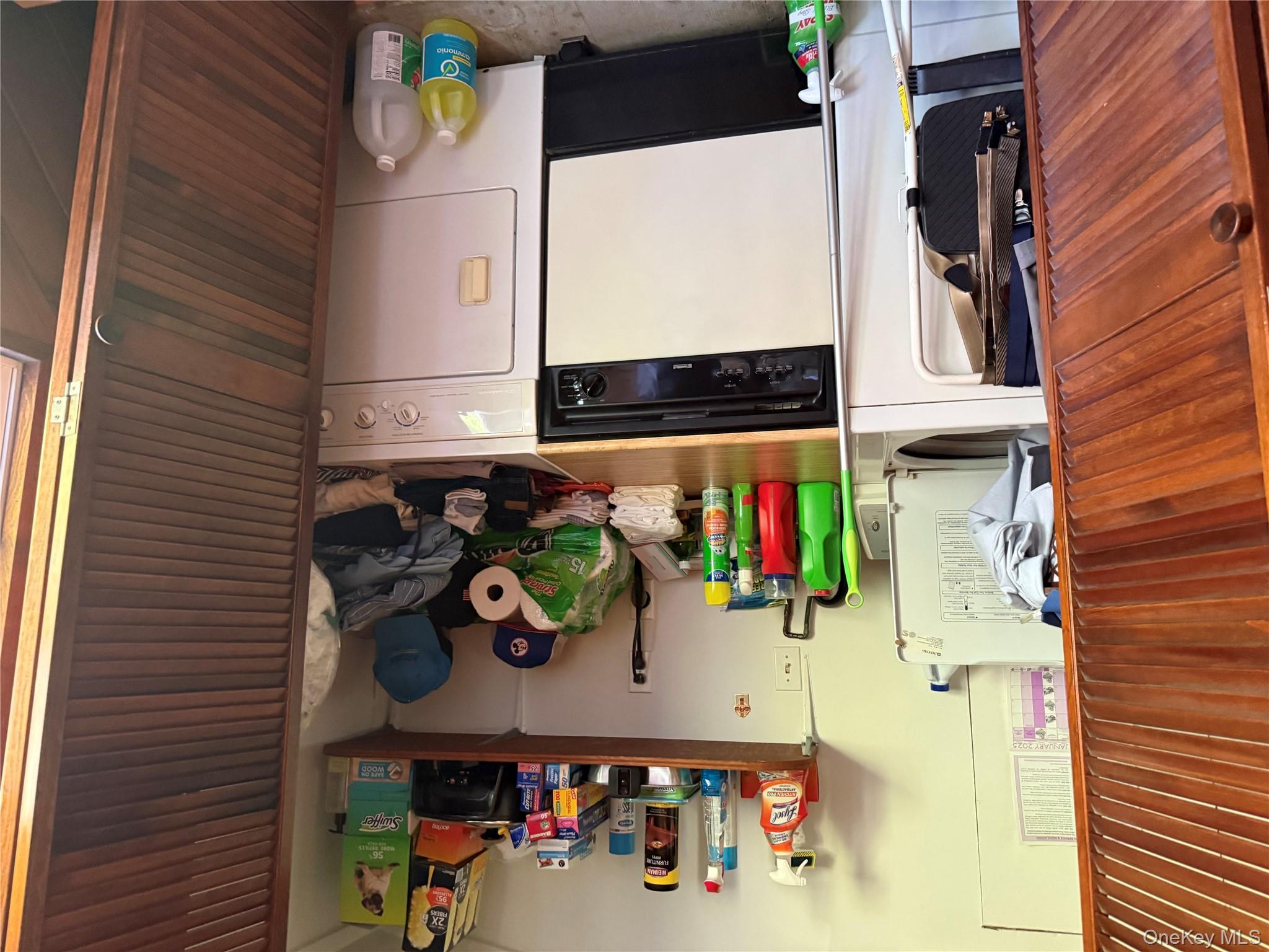 #6 photo, 1 Hillside Lane, Huntington , NY 11743