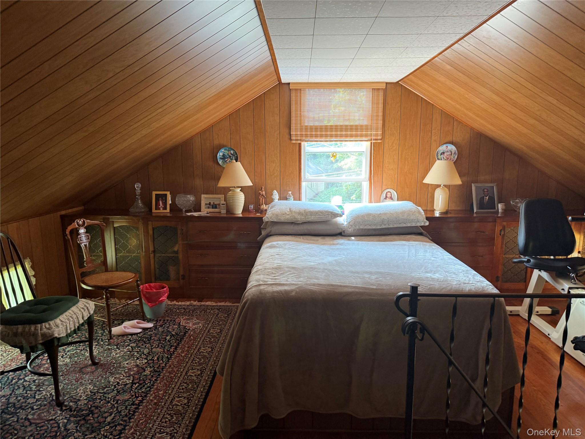 #9 photo, 1 Hillside Lane, Huntington , NY 11743