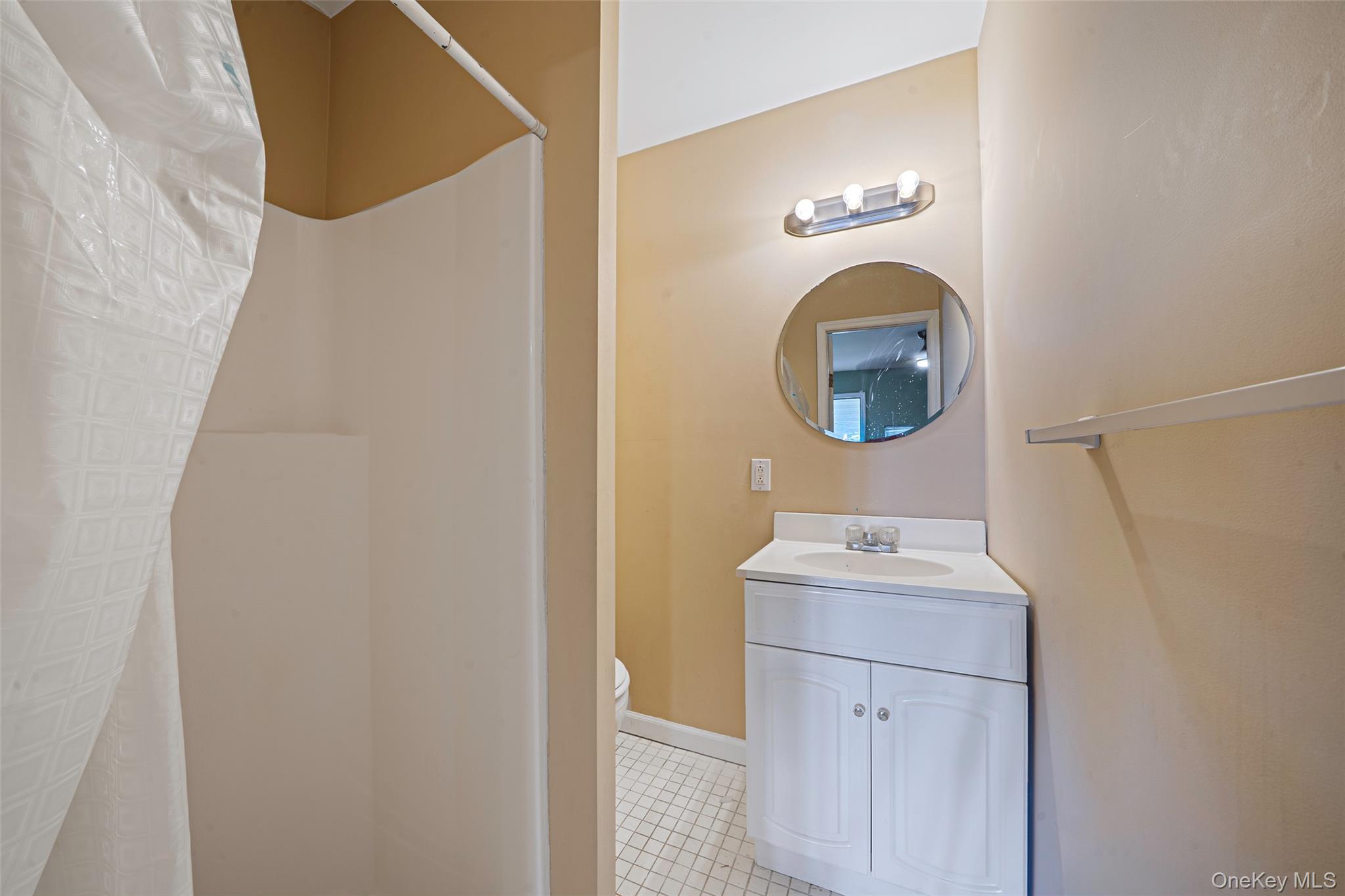 #14 photo, 905 Doane Avenue, Bellport , NY 11713