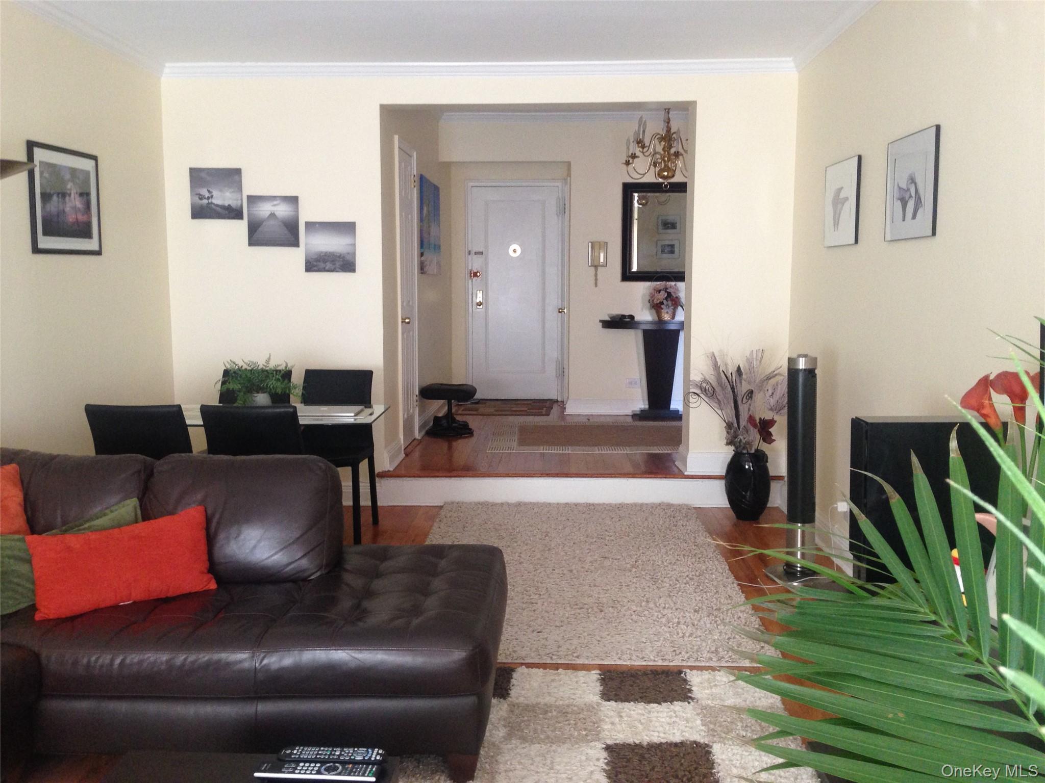 #5 photo, 102-40 67th Drive, クイーンズ区 Forest Hills , NY 11375