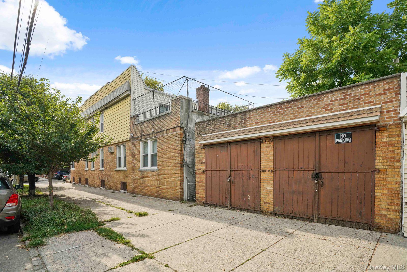 #2 photo, 70-49 66th Place, クイーンズ区 Glendale , NY 11385