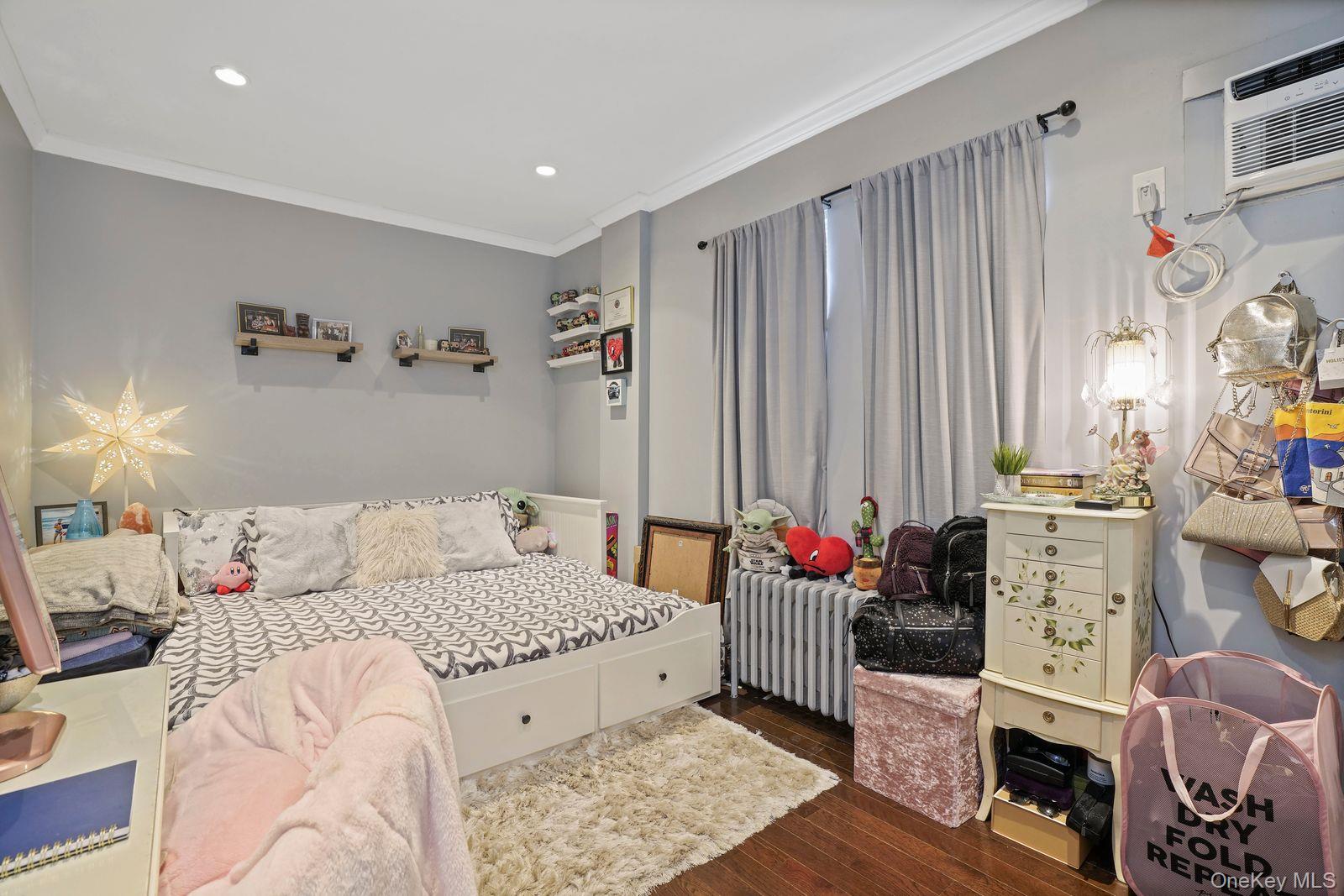 #20 photo, 70-49 66th Place, クイーンズ区 Glendale , NY 11385