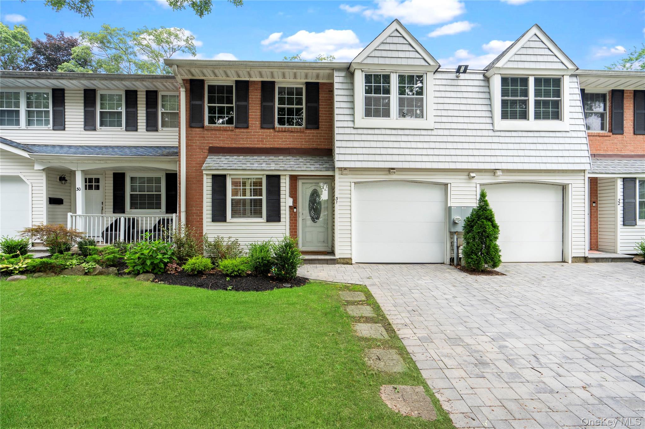 #1 photo, 31 Santa Barbara Drive, Plainview , NY 11803