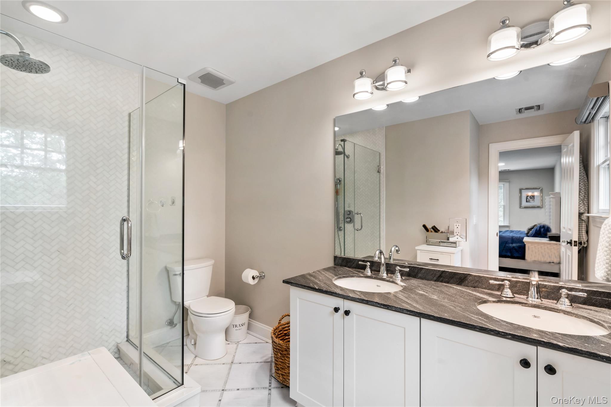 #15 photo, 10 Northwood Circle, Huntington , NY 11743