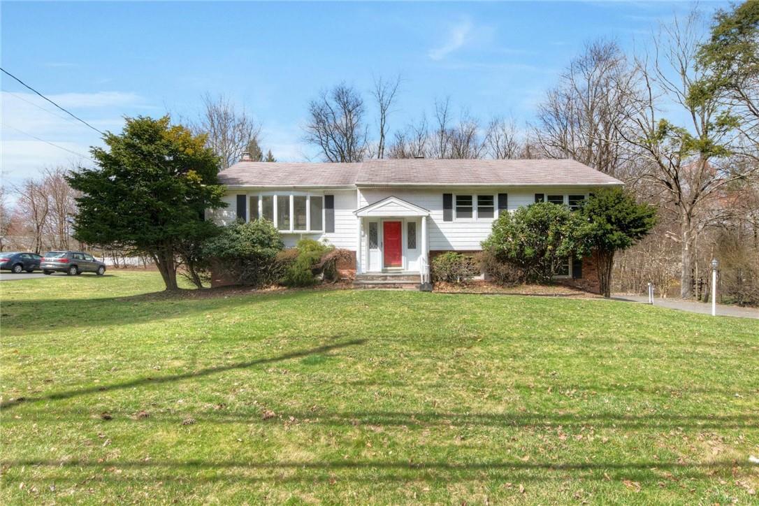 #1 photo, 25 Cragmere Road, Airmont , NY 10901