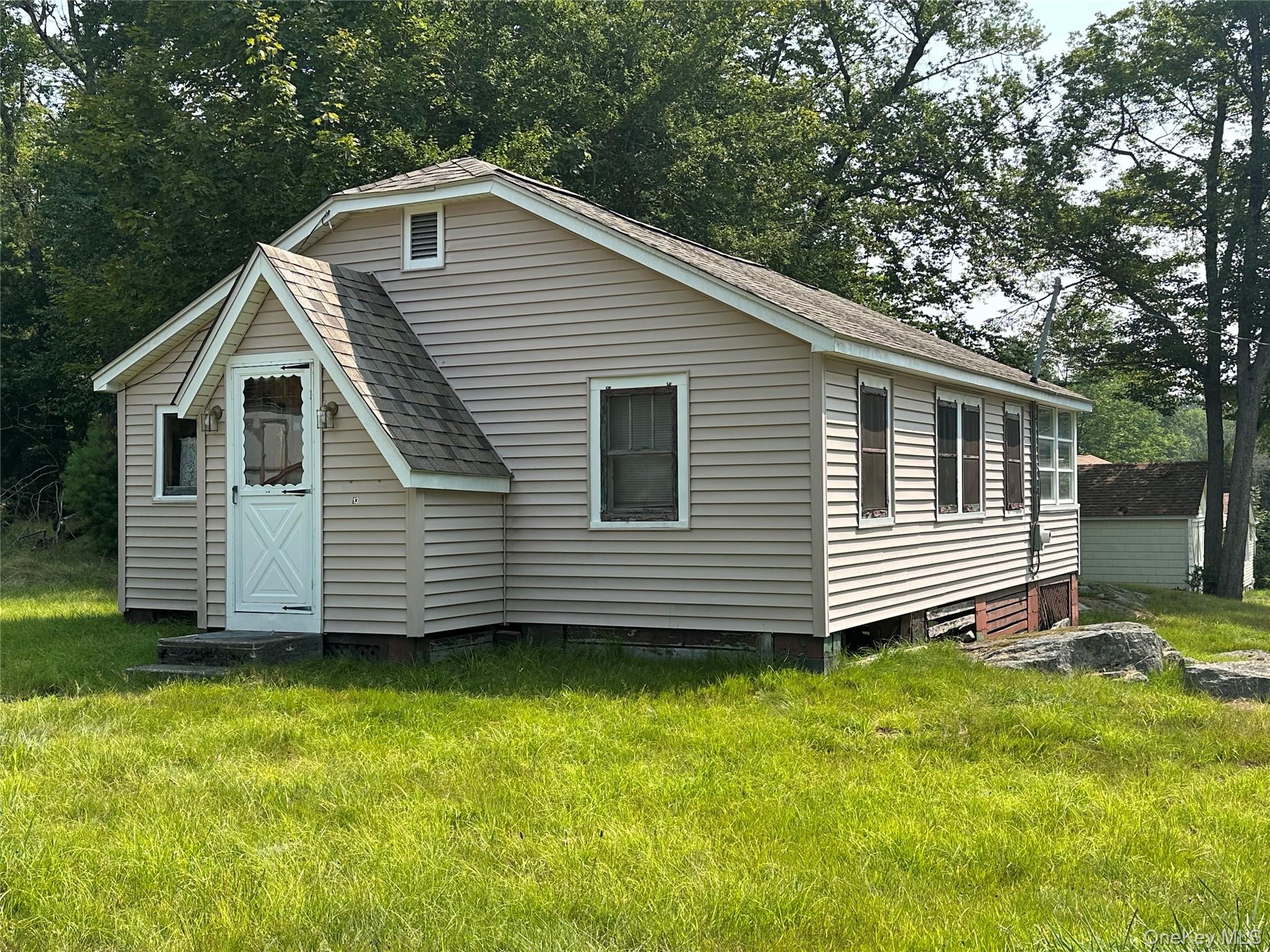 #4 photo, 13 E Pierce Avenue, Smallwood , NY 12720