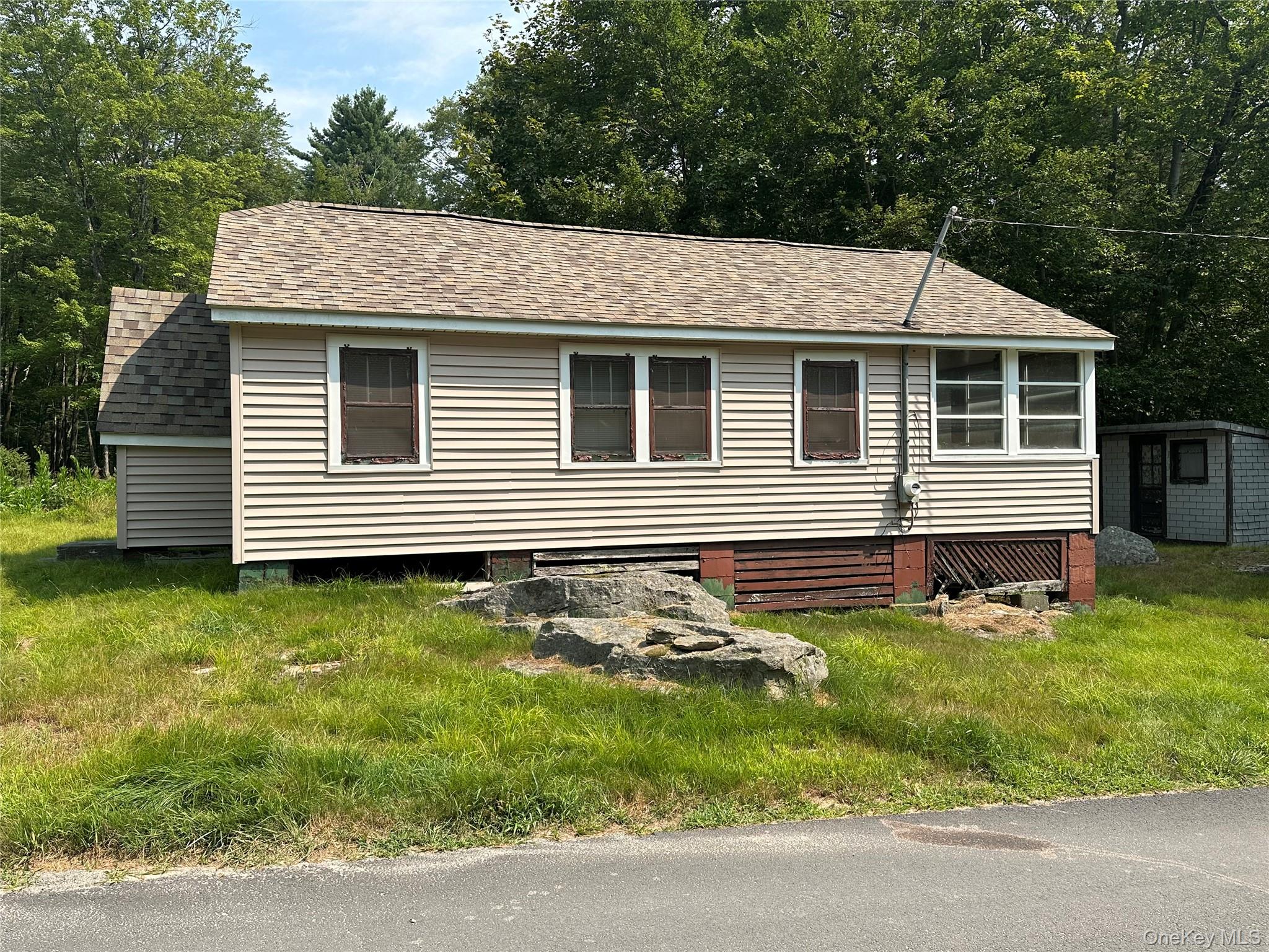 #5 photo, 13 E Pierce Avenue, Smallwood , NY 12720