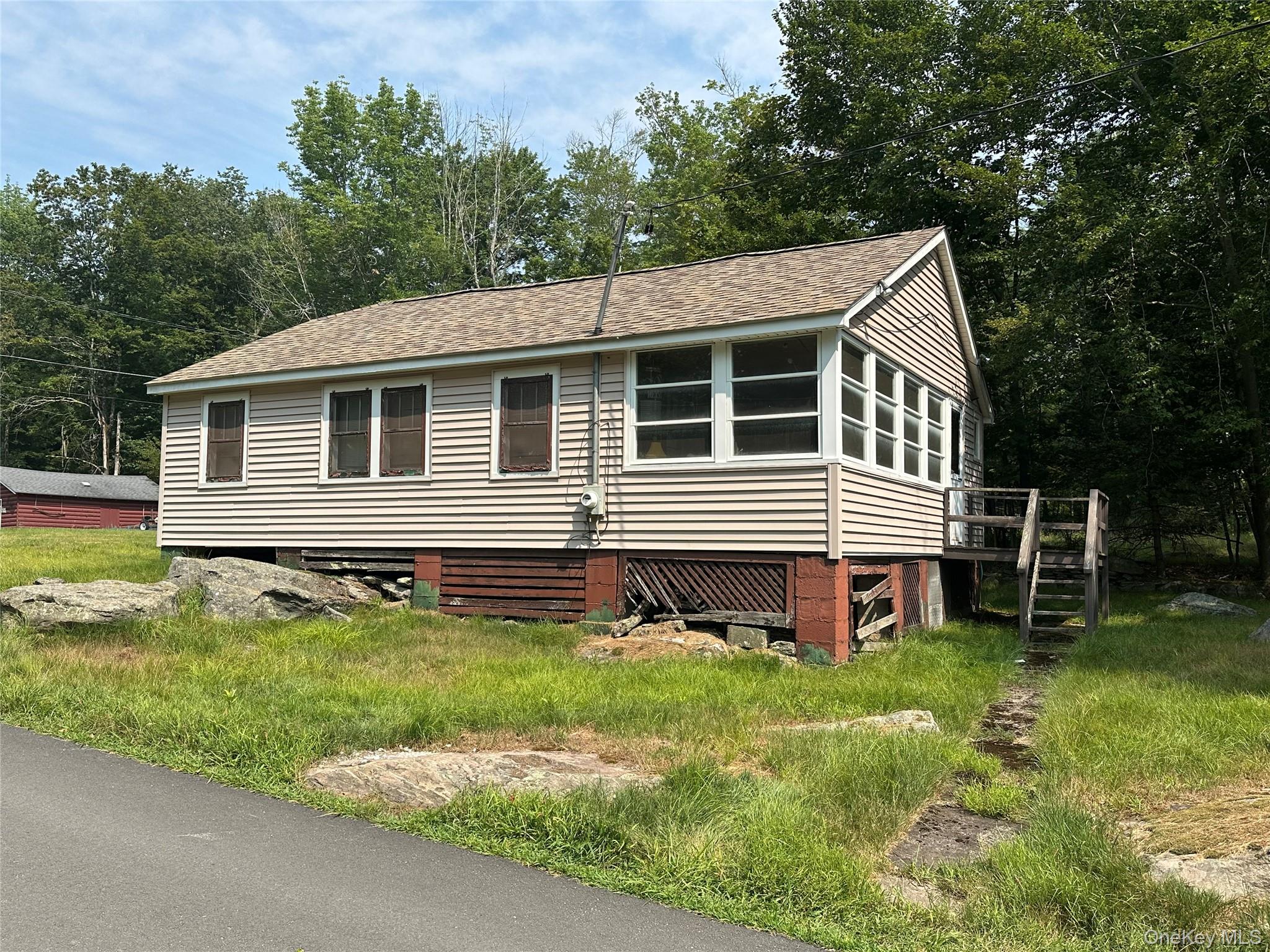 #6 photo, 13 E Pierce Avenue, Smallwood , NY 12720