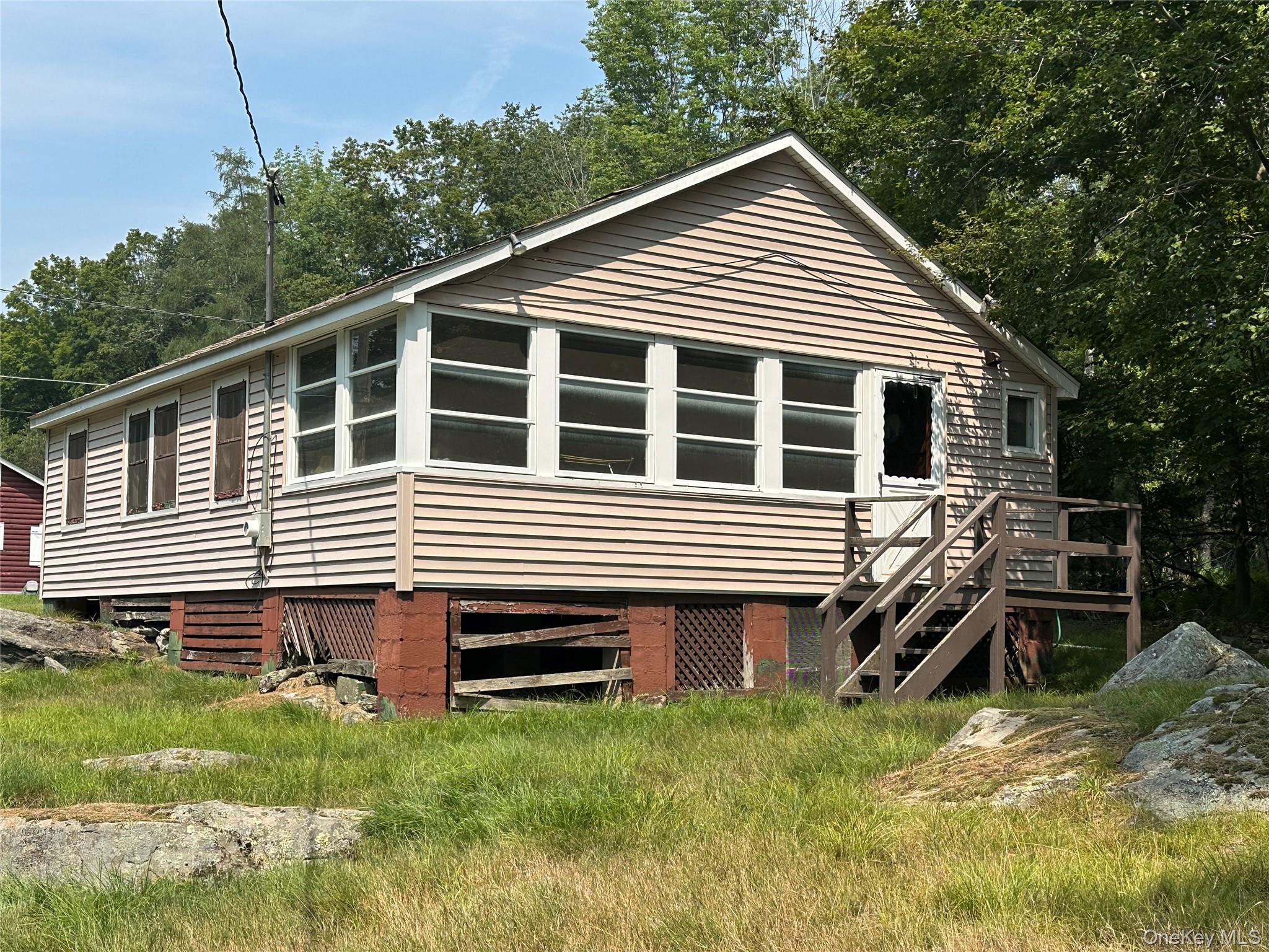 #8 photo, 13 E Pierce Avenue, Smallwood , NY 12720