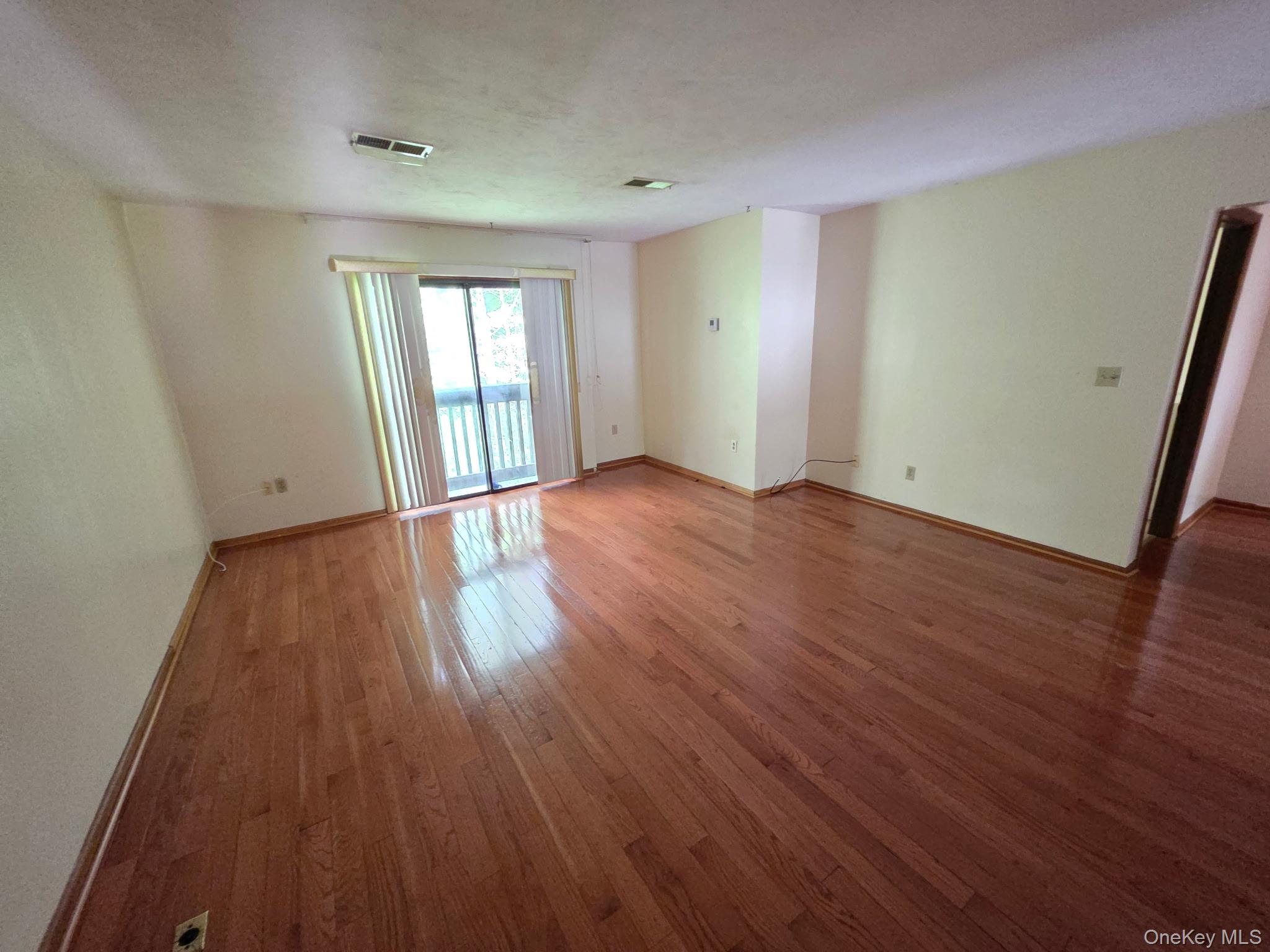 #3 photo, 285 Village Court, Kingston , NY 12401