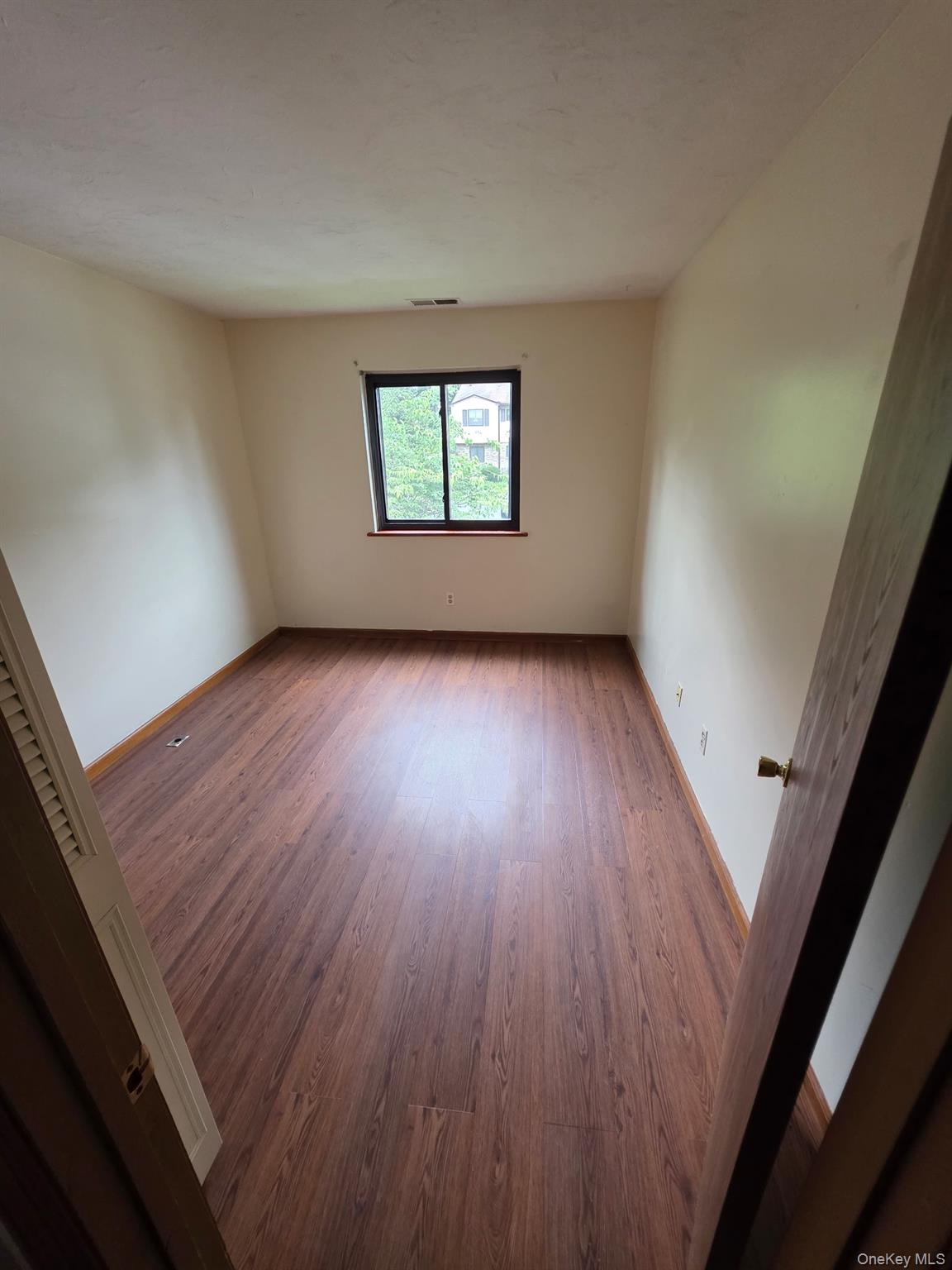 #8 photo, 285 Village Court, Kingston , NY 12401