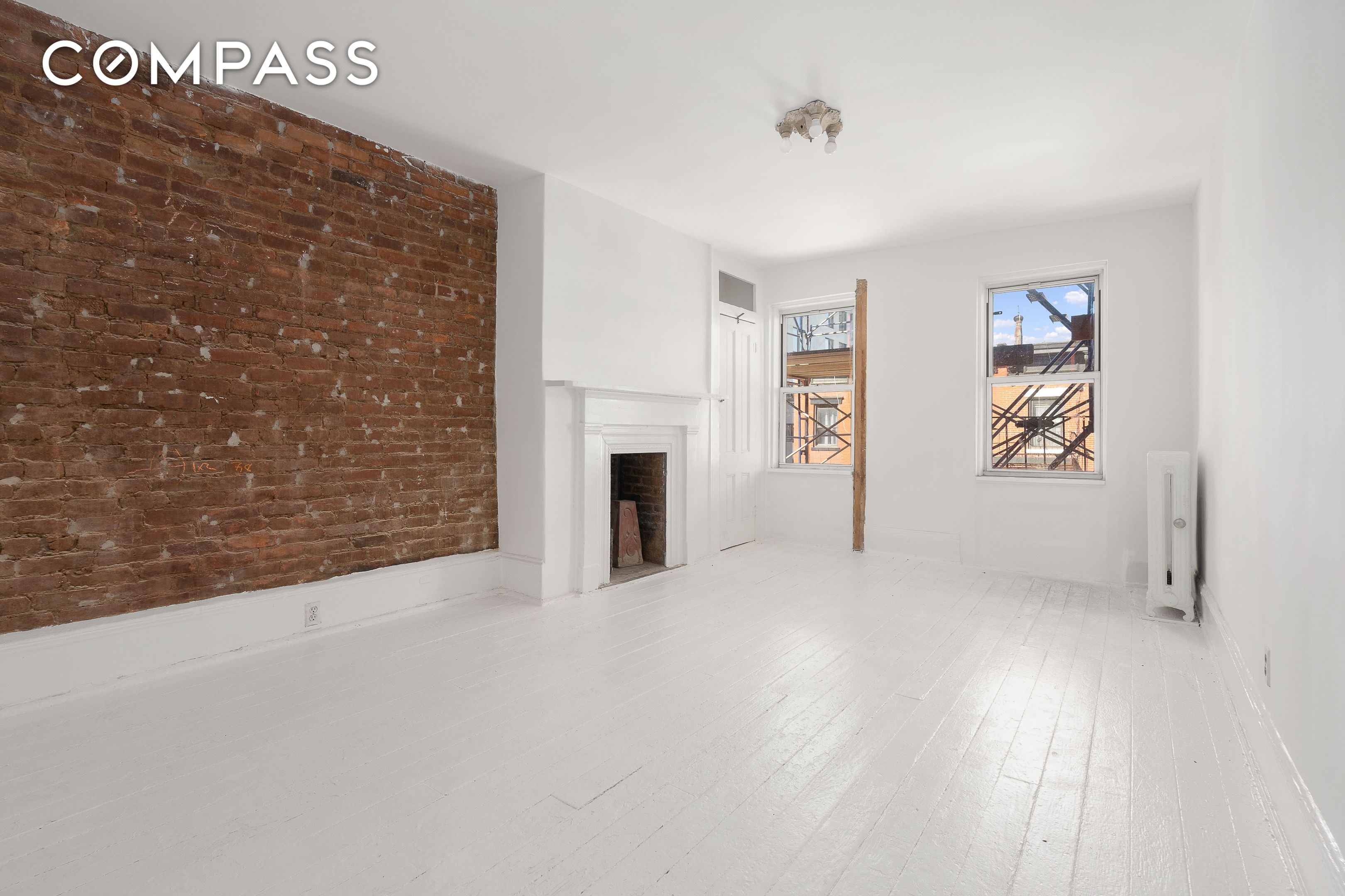 #1 photo, 504 E 6th Street, मैनहटन East Village , NY 10009