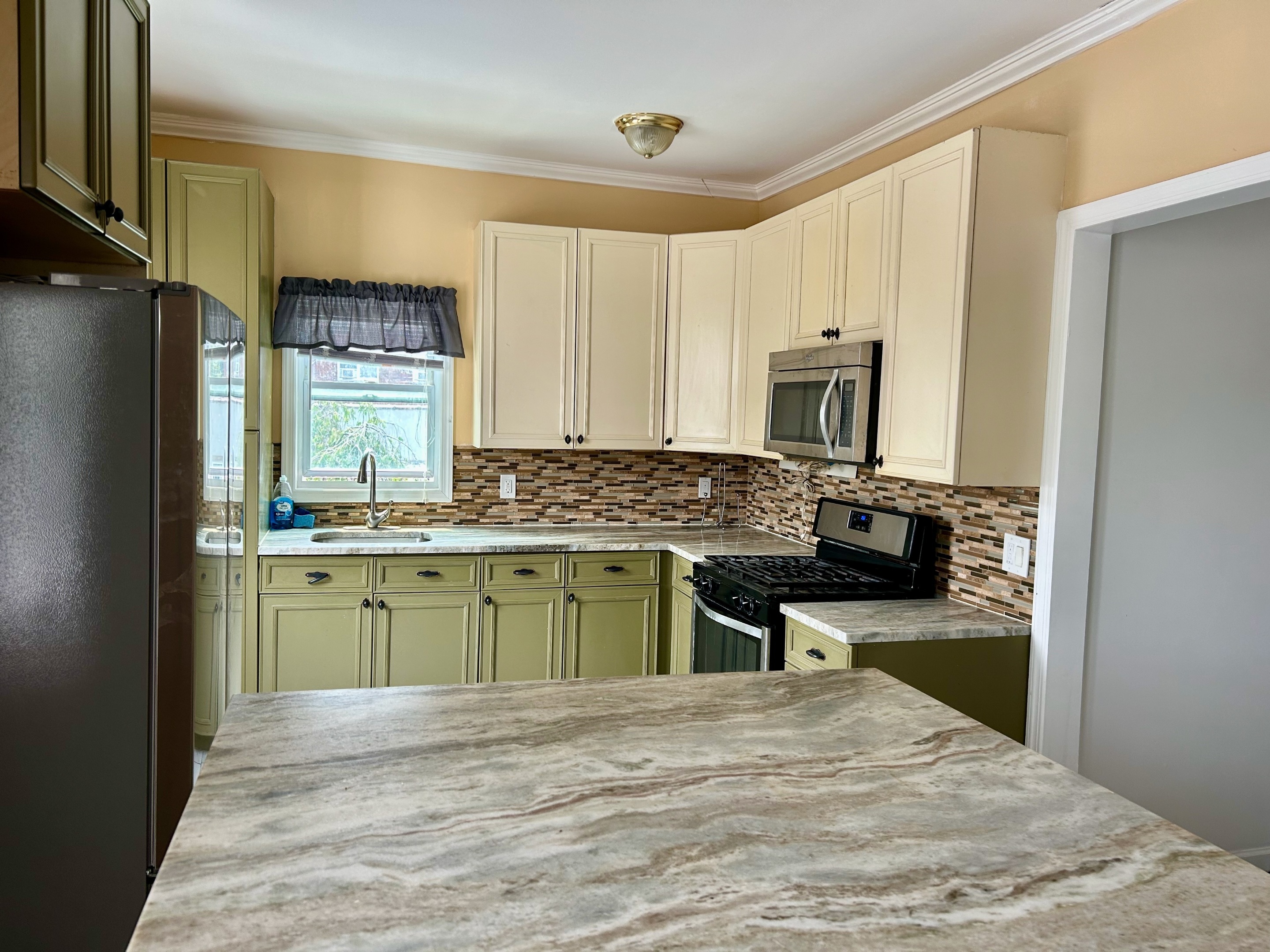 #1 photo, 1161 Crosby Avenue, Schuylerville , NY 10461