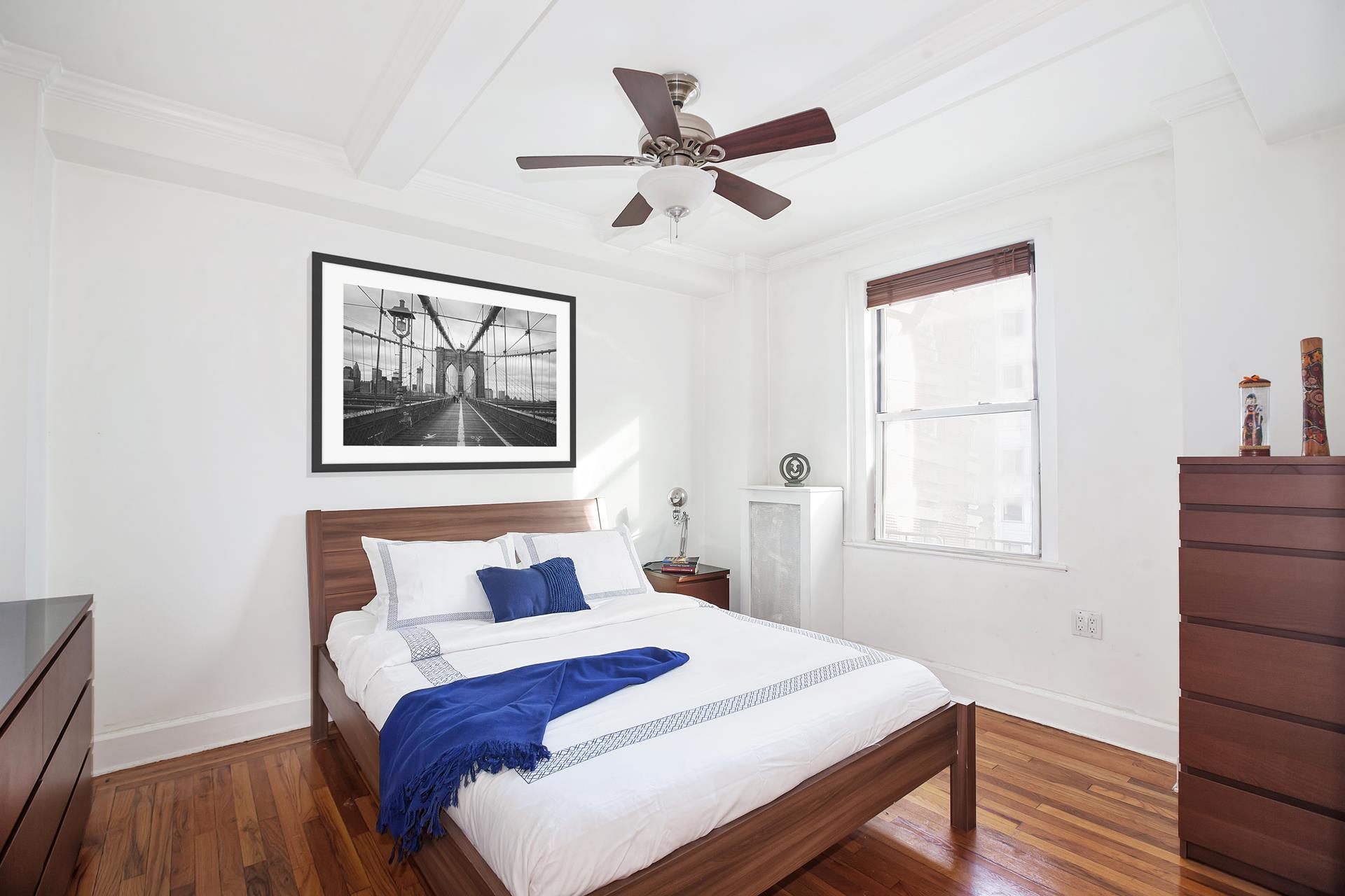 #3 photo, 333 E 43RD Street, マンハッタン Turtle Bay , NY 10017