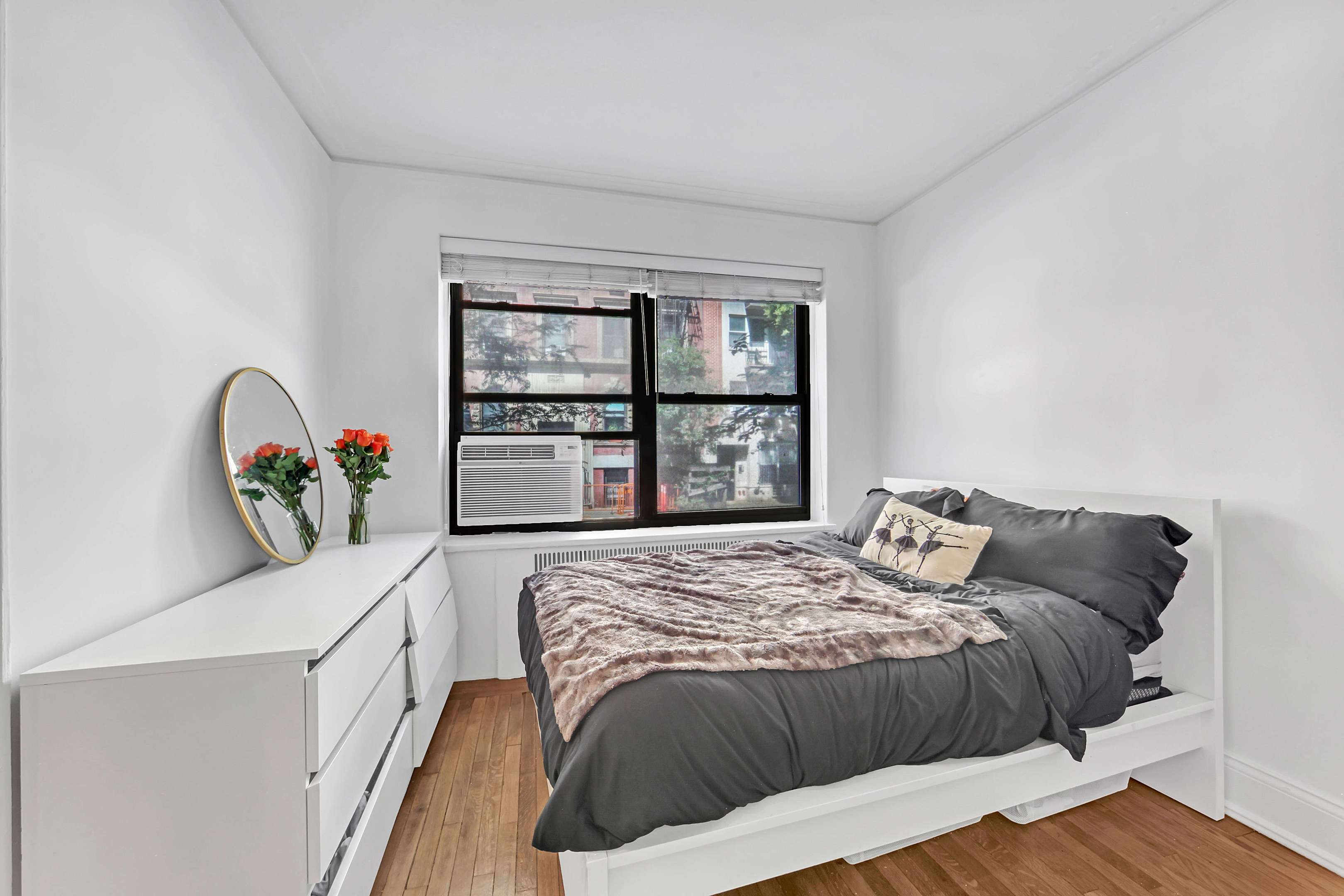 #4 photo, 222 E 35th Street, マンハッタン Murray Hill , NY 10016