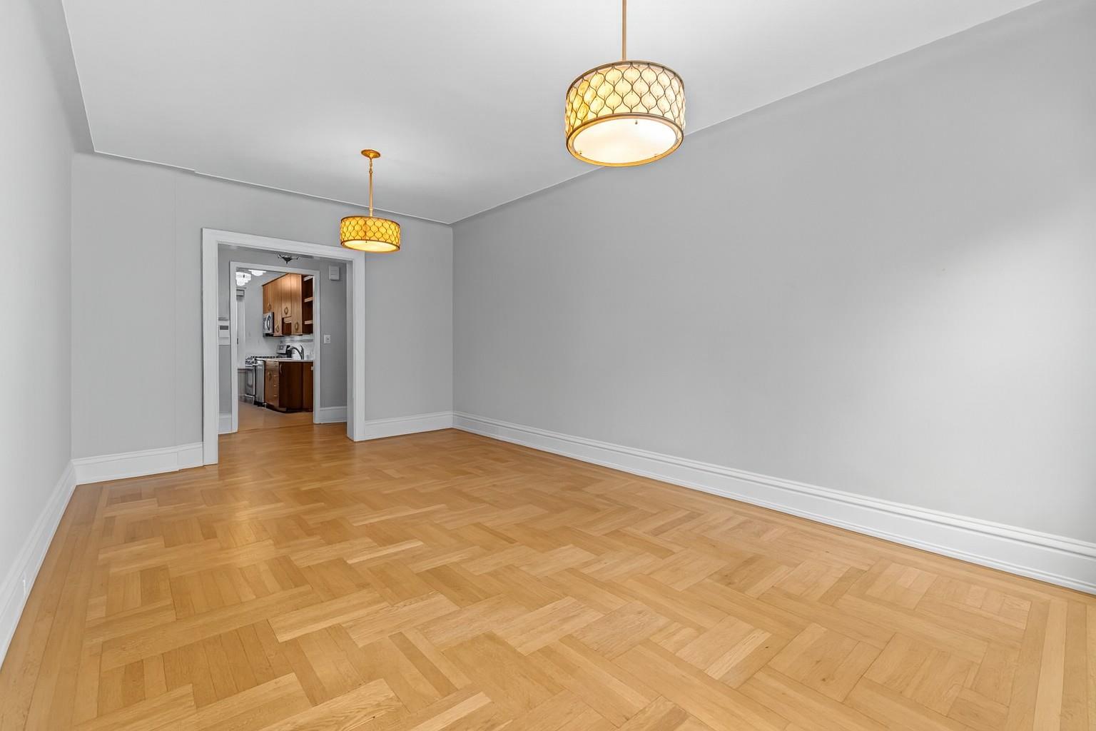 #9 photo, 525 W 238TH Street, ブロンクス区 Central Riverdale , NY 10463