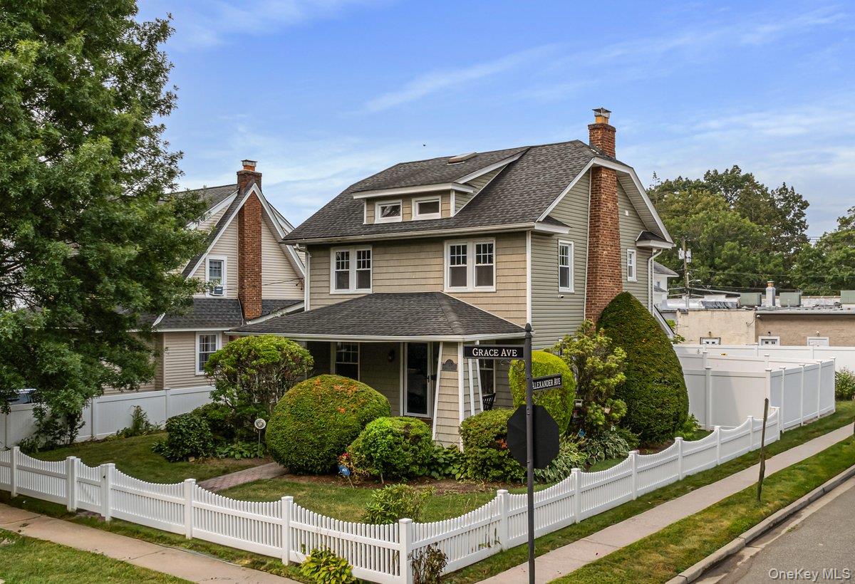 #1 photo, 31 Grace Avenue, ناسو Lynbrook , NY 11563