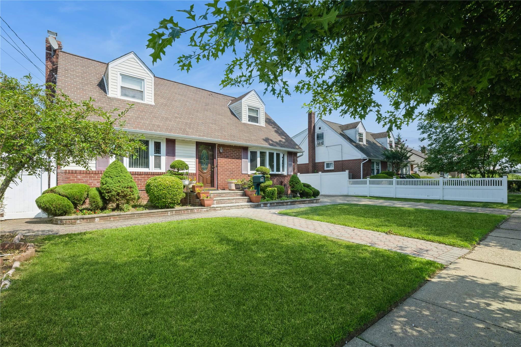 #1 photo, 537 Duryea Avenue, Uniondale , NY 11553