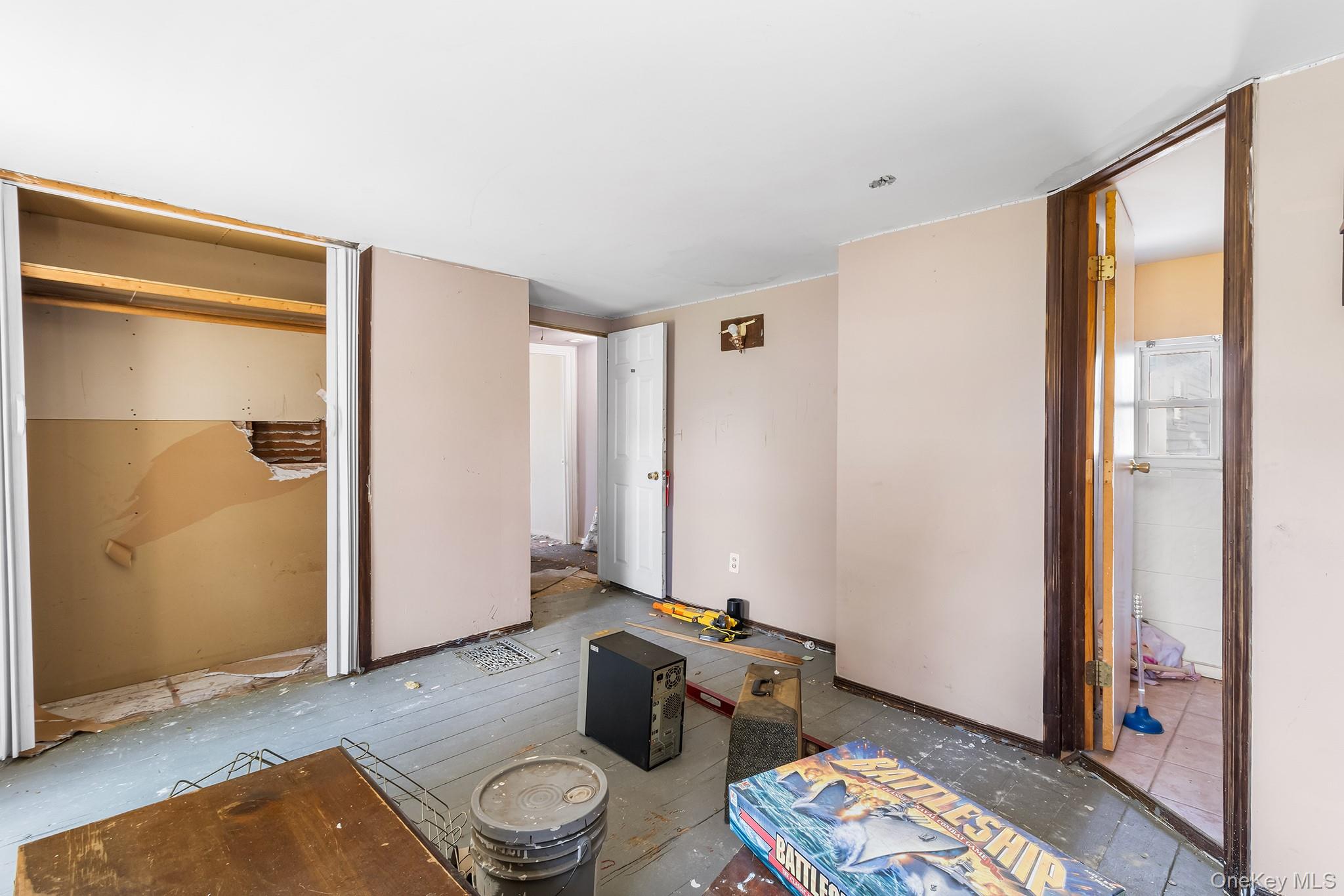 #10 photo, 59 Irish Lane, East Islip , NY 11730