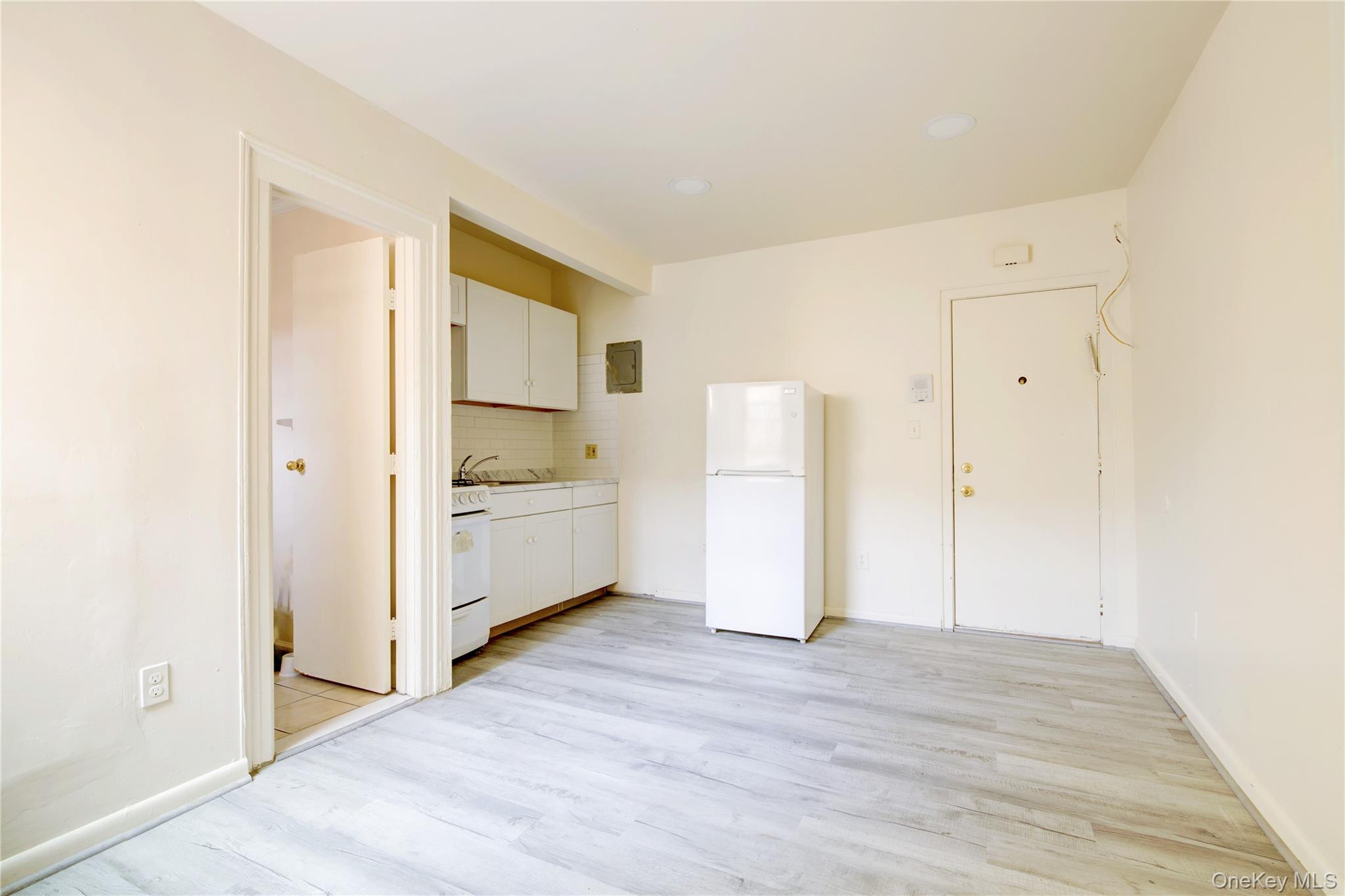 #4 photo, 51 Georgia, ナッソー郡 Long Beach , NY 11561