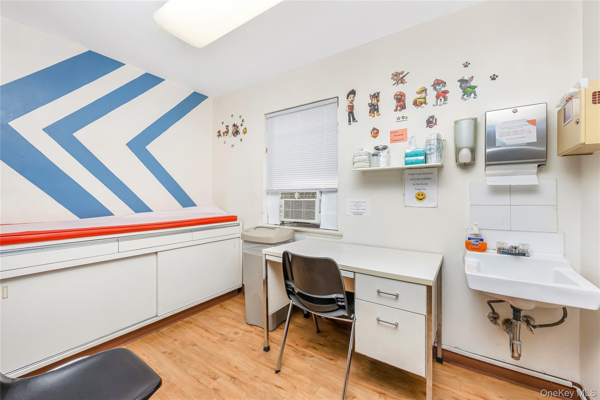 #10 photo, 26-11 Corporal Kennedy Street, クイーンズ区 Bayside , NY 11360