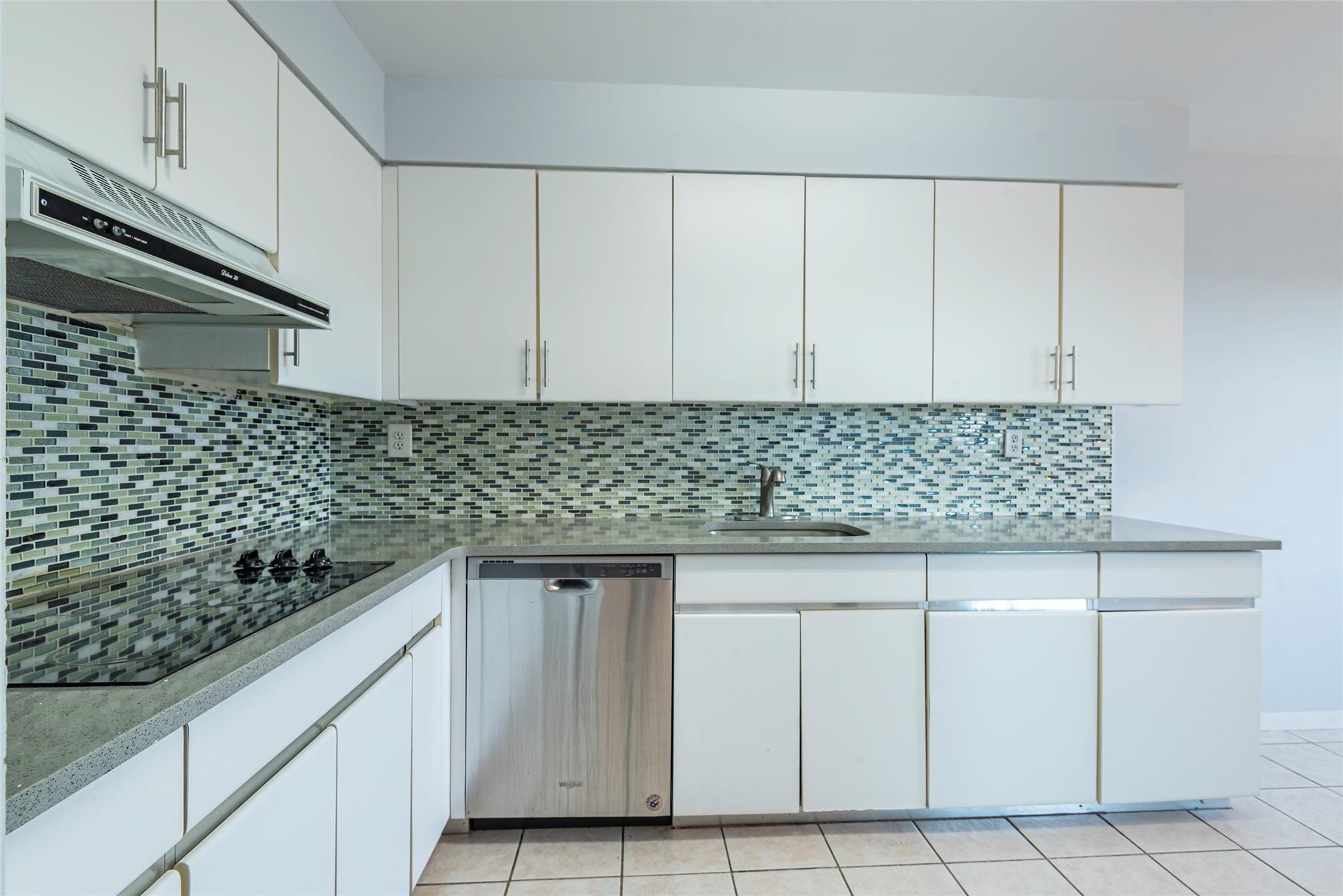 #13 photo, 12 Bond Street, ナッソー郡 Great Neck , NY 11021