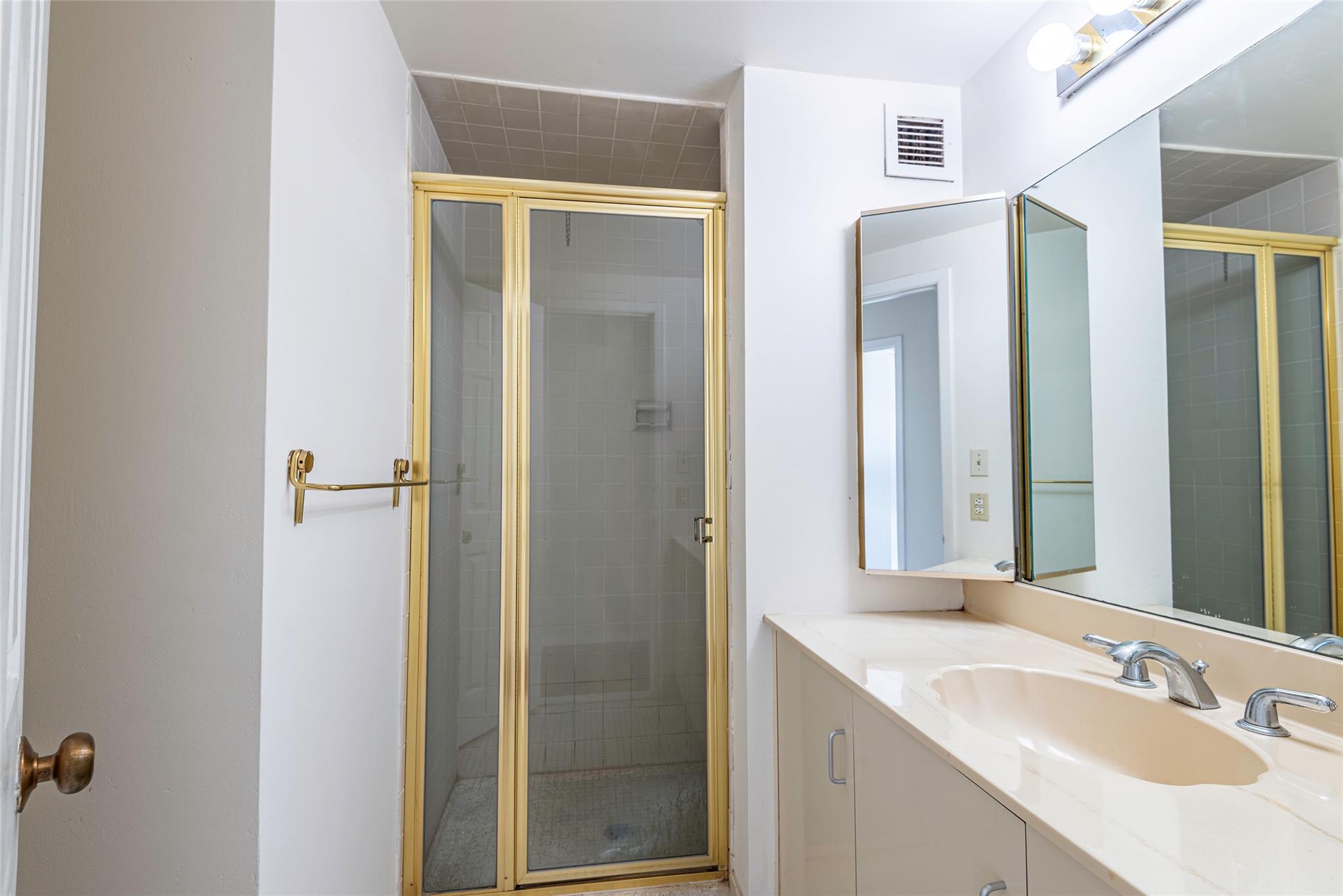 #15 photo, 12 Bond Street, ナッソー郡 Great Neck , NY 11021