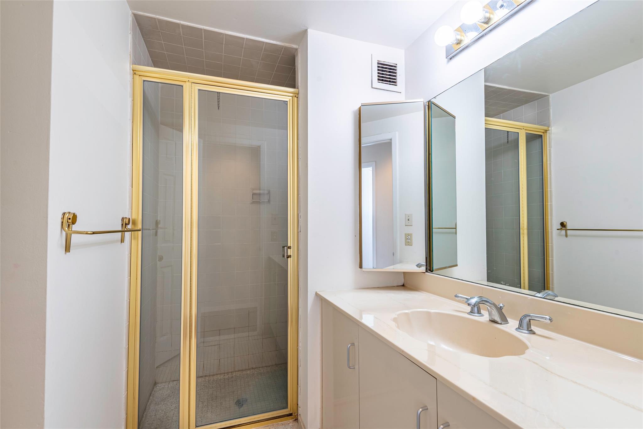 #16 photo, 12 Bond Street, ナッソー郡 Great Neck , NY 11021