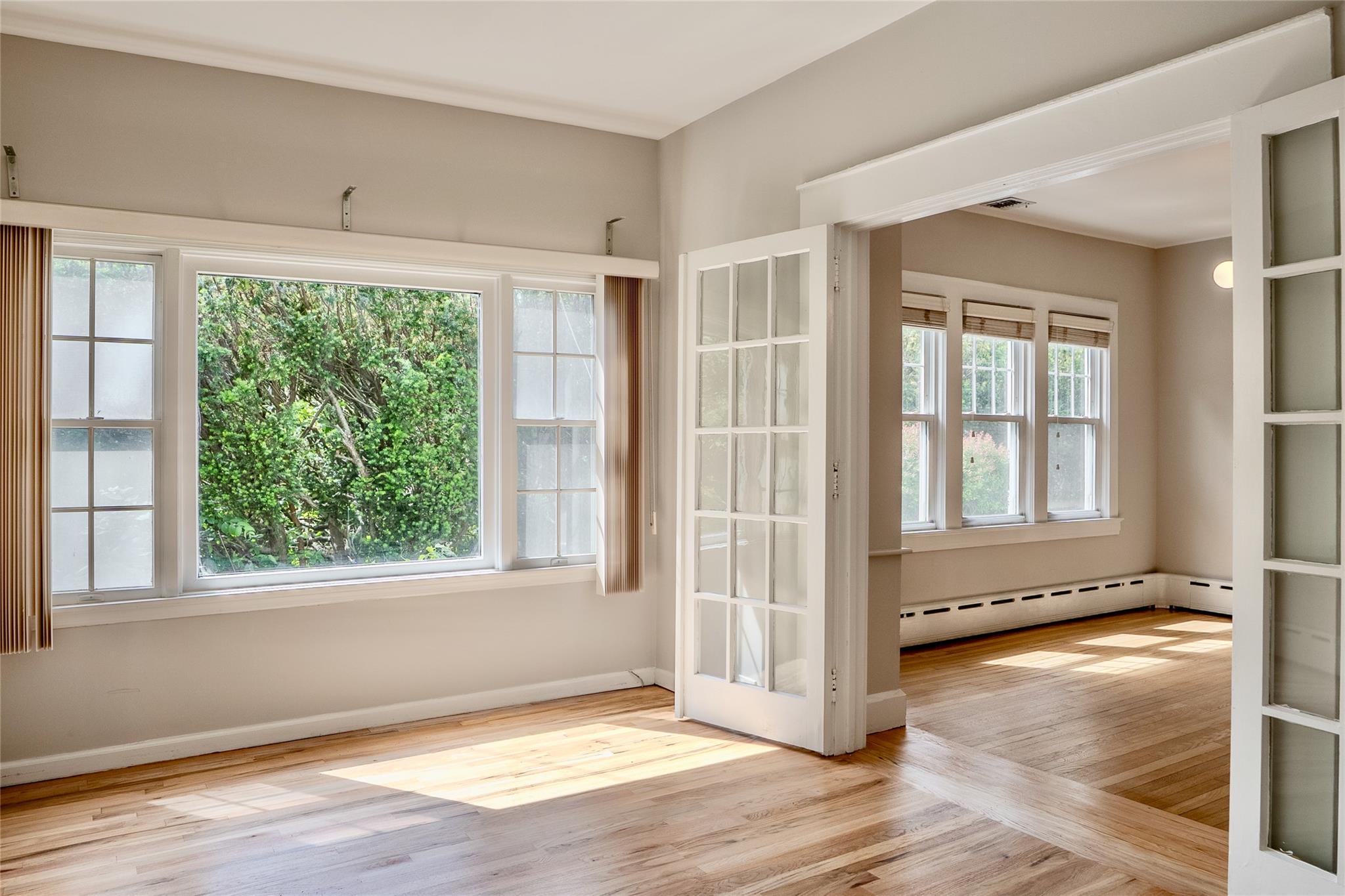 #14 photo, 31 Central Drive, Port Washington , NY 11050