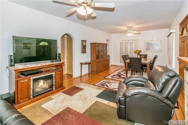 #3 photo, 2 Twain Street, North Baldwin , NY 11510