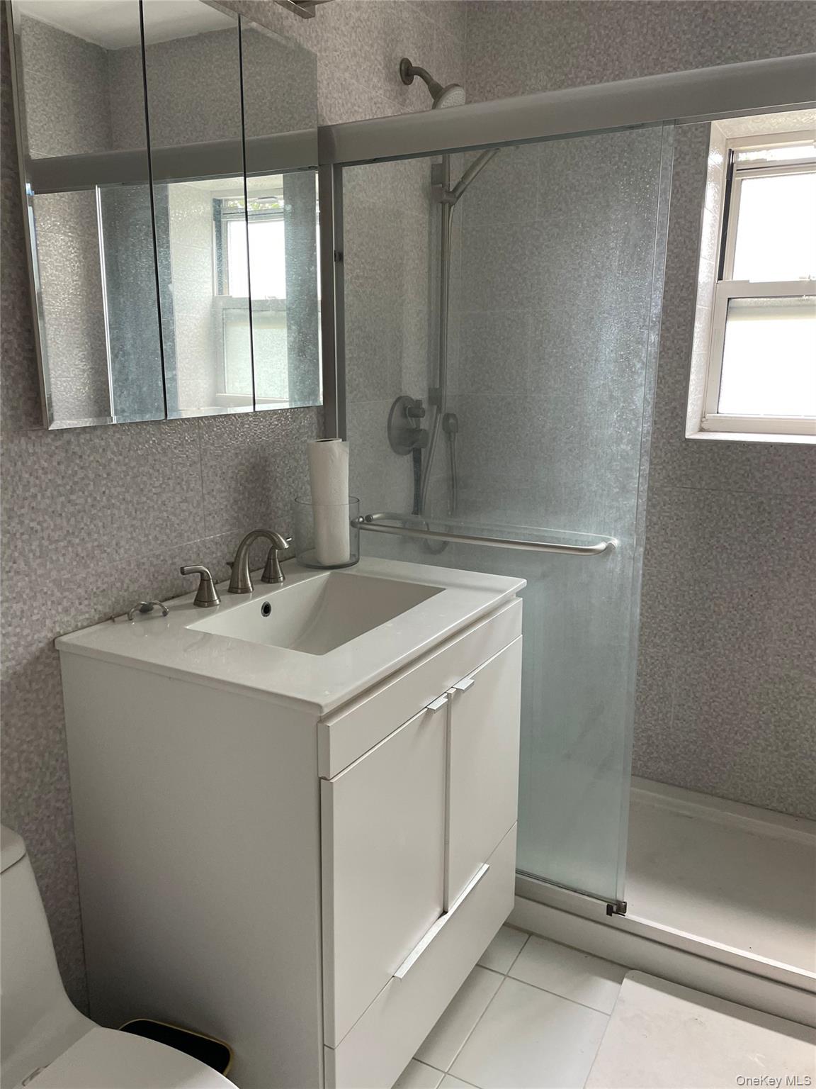 #19 photo, 1 Wooleys Lane, Great Neck , NY 11023